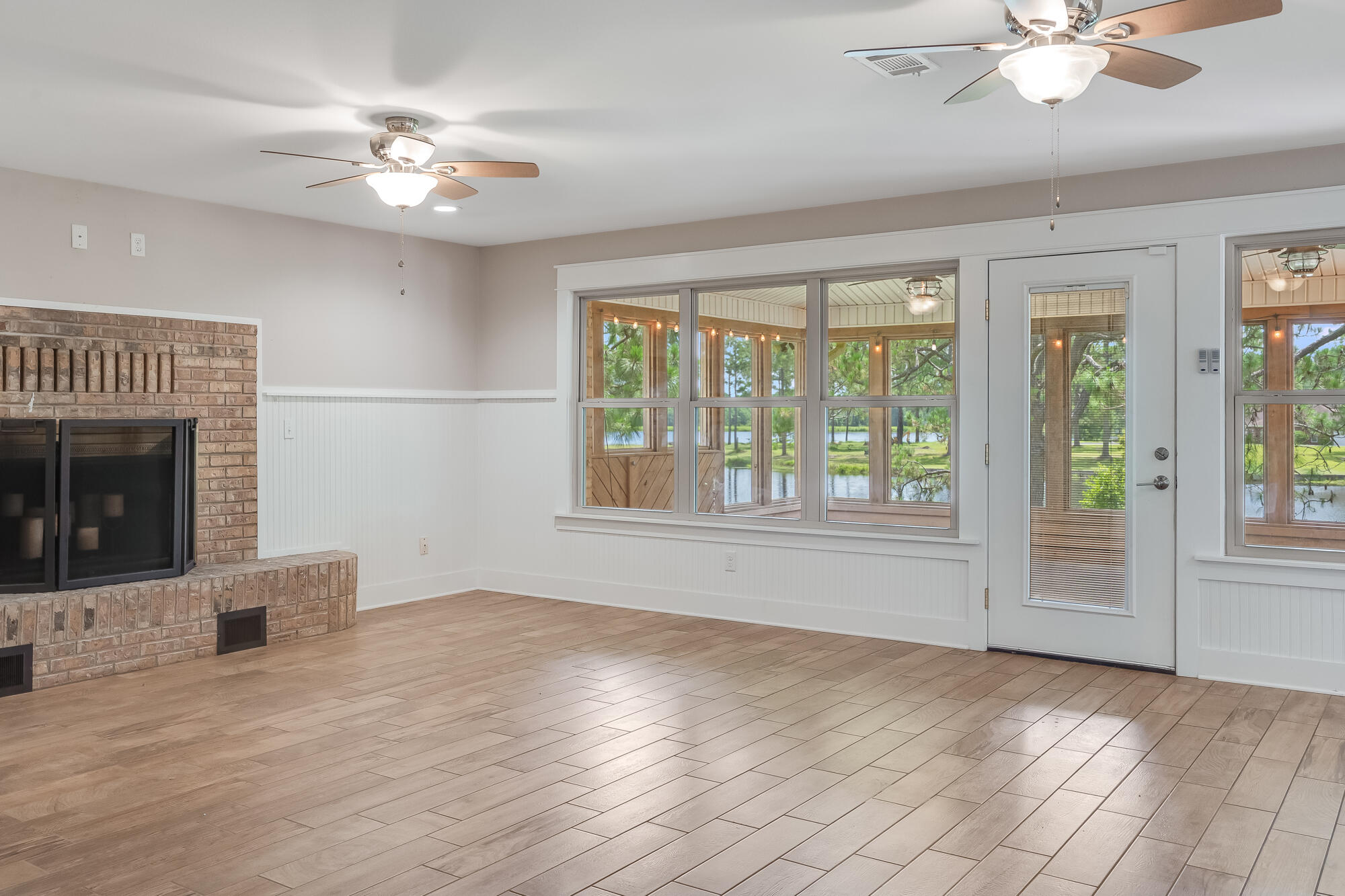 TEN LAKE ESTATES UNIT 2 - Residential