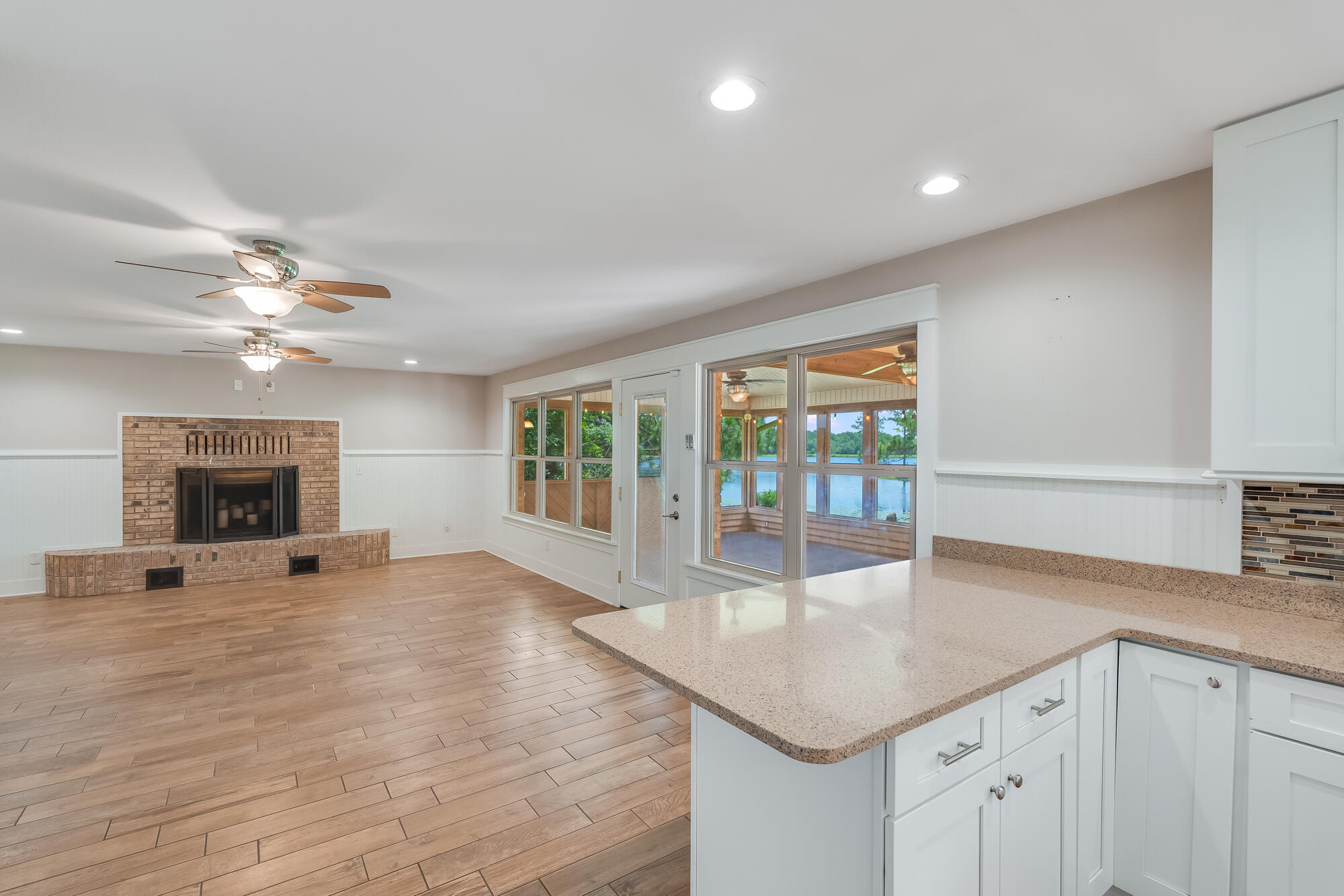 TEN LAKE ESTATES UNIT 2 - Residential