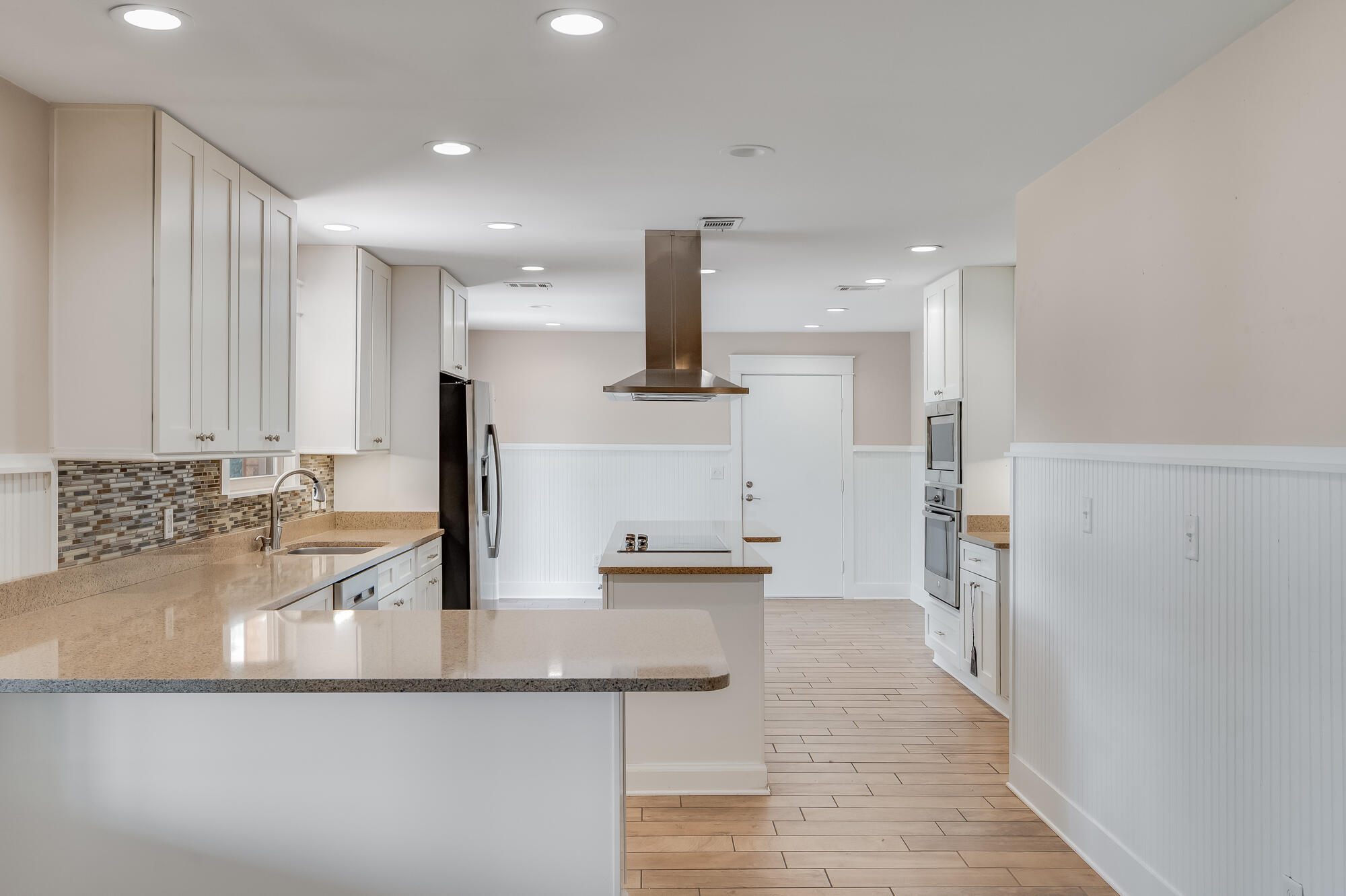 TEN LAKE ESTATES UNIT 2 - Residential