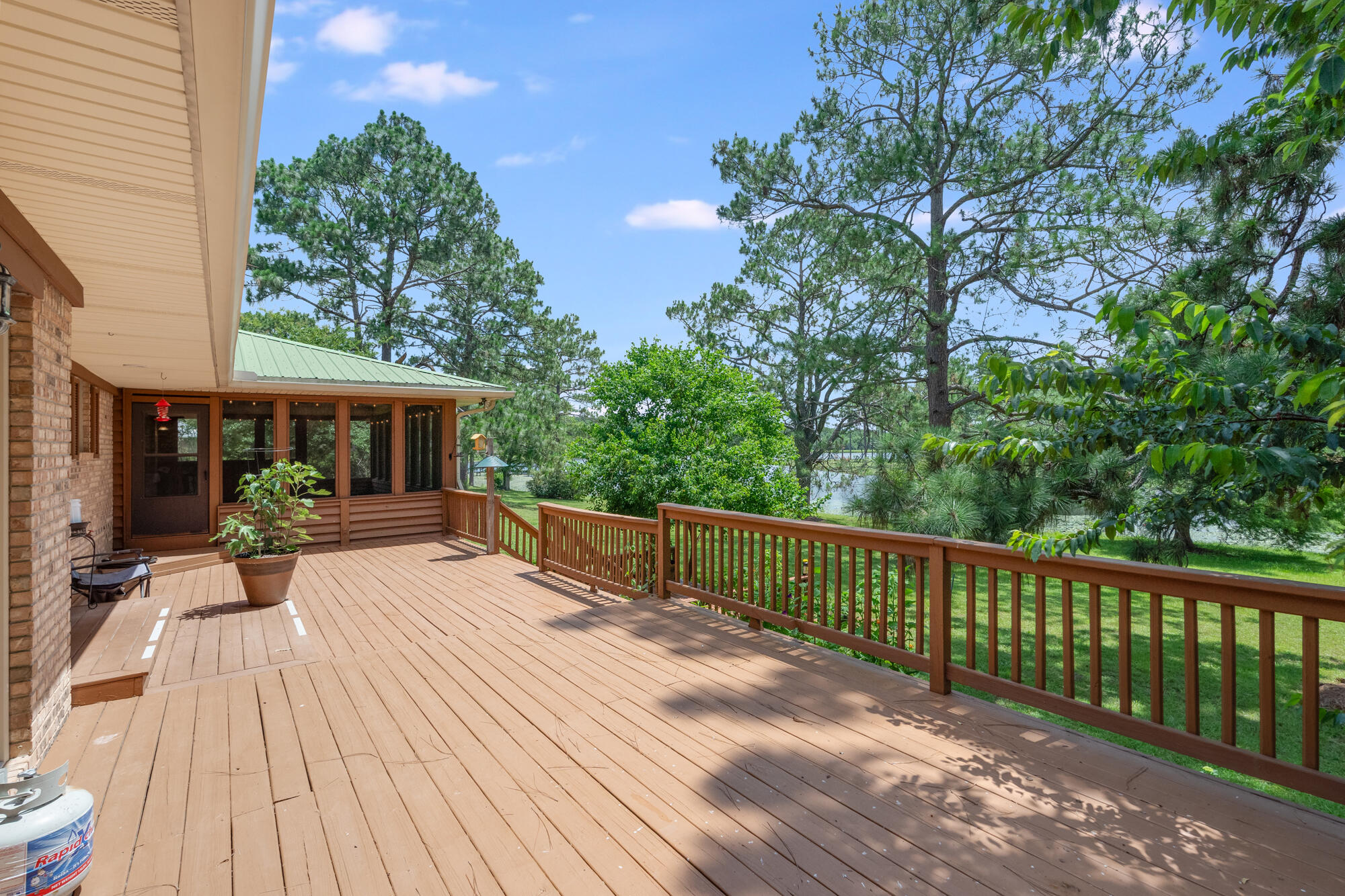 TEN LAKE ESTATES UNIT 2 - Residential