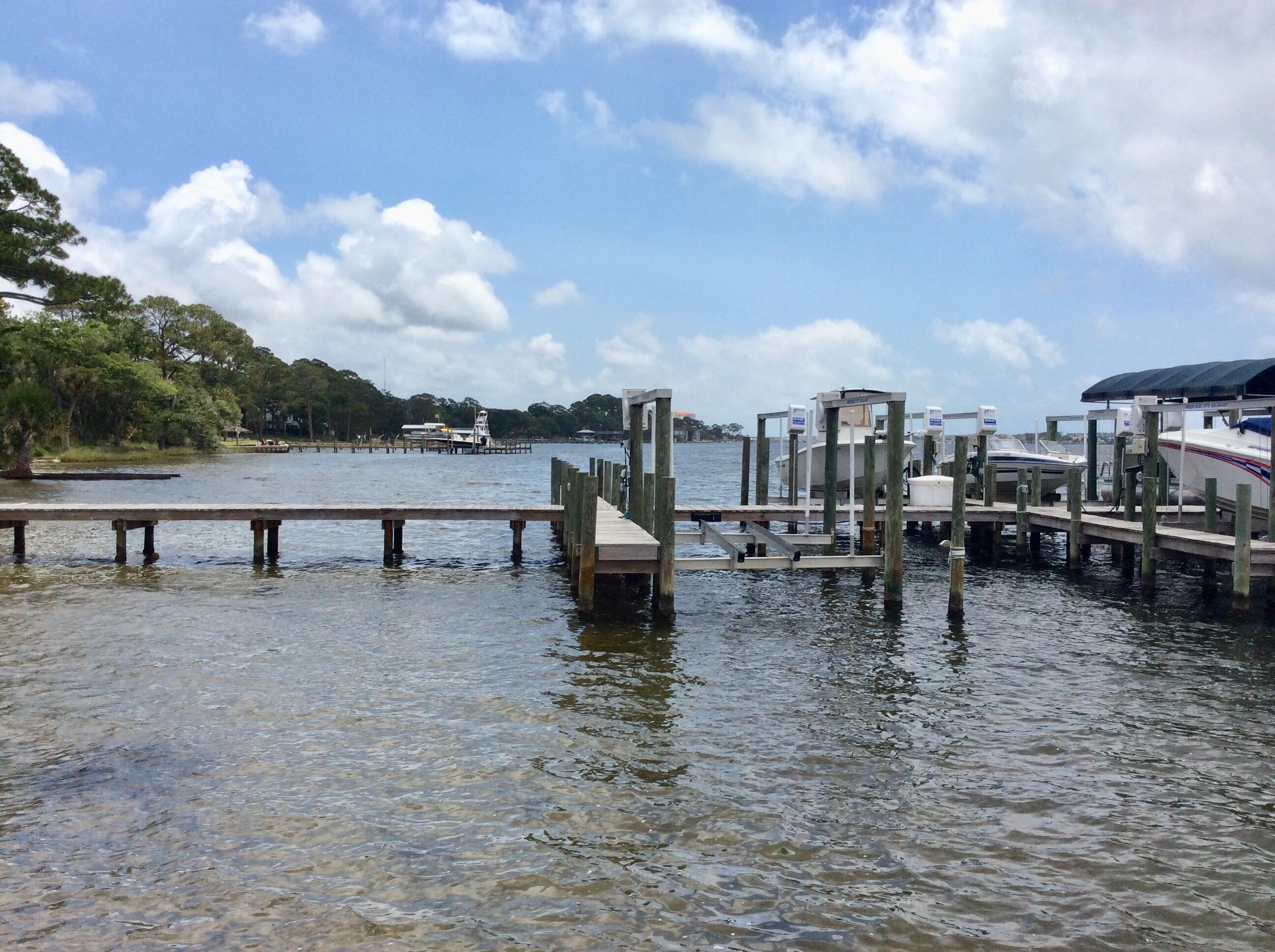 ISLANDVIEW BEACH - Residential