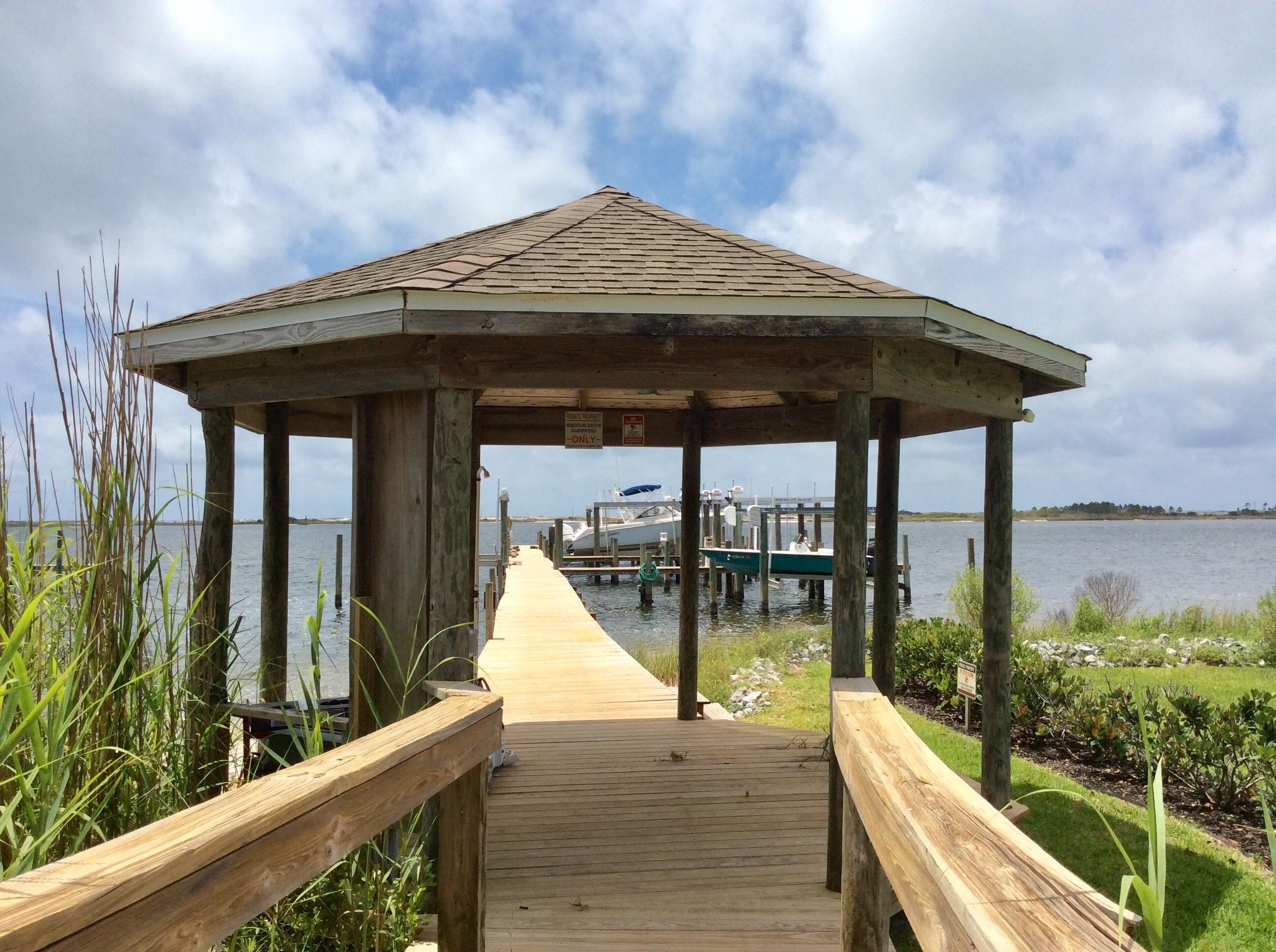 ISLANDVIEW BEACH - Residential