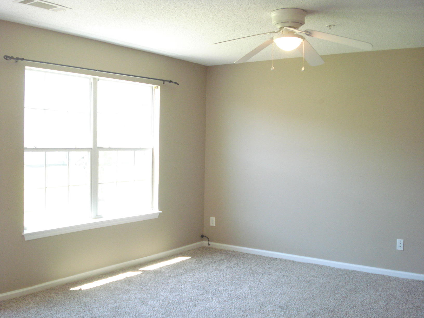 ROLLING PINES - Residential