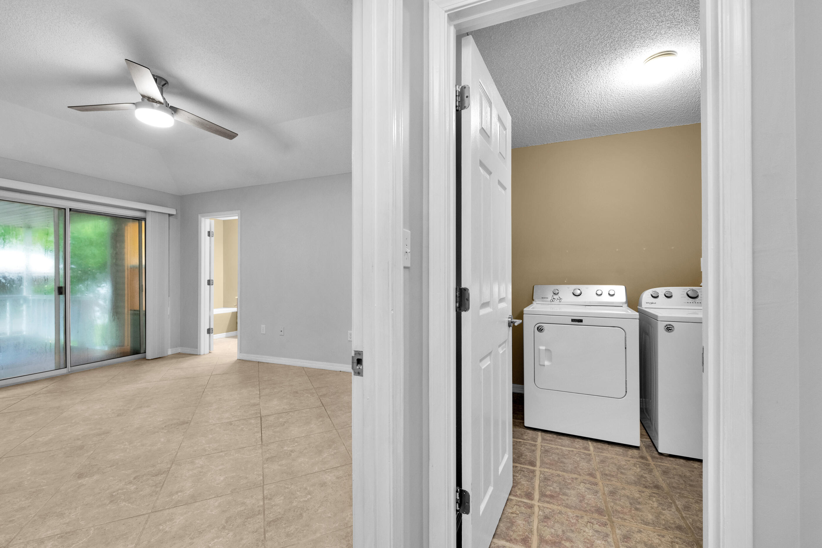 VALPARAISO PINECREST 6 - Residential