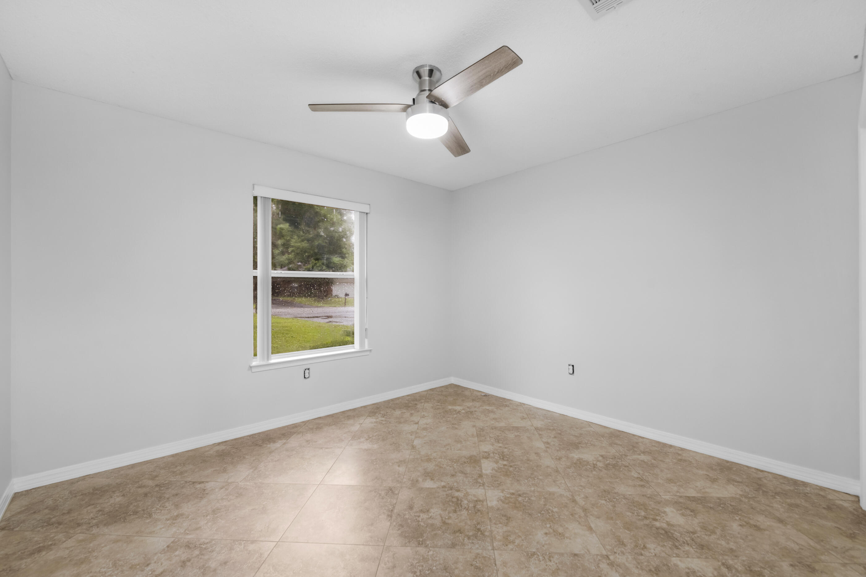 VALPARAISO PINECREST 6 - Residential