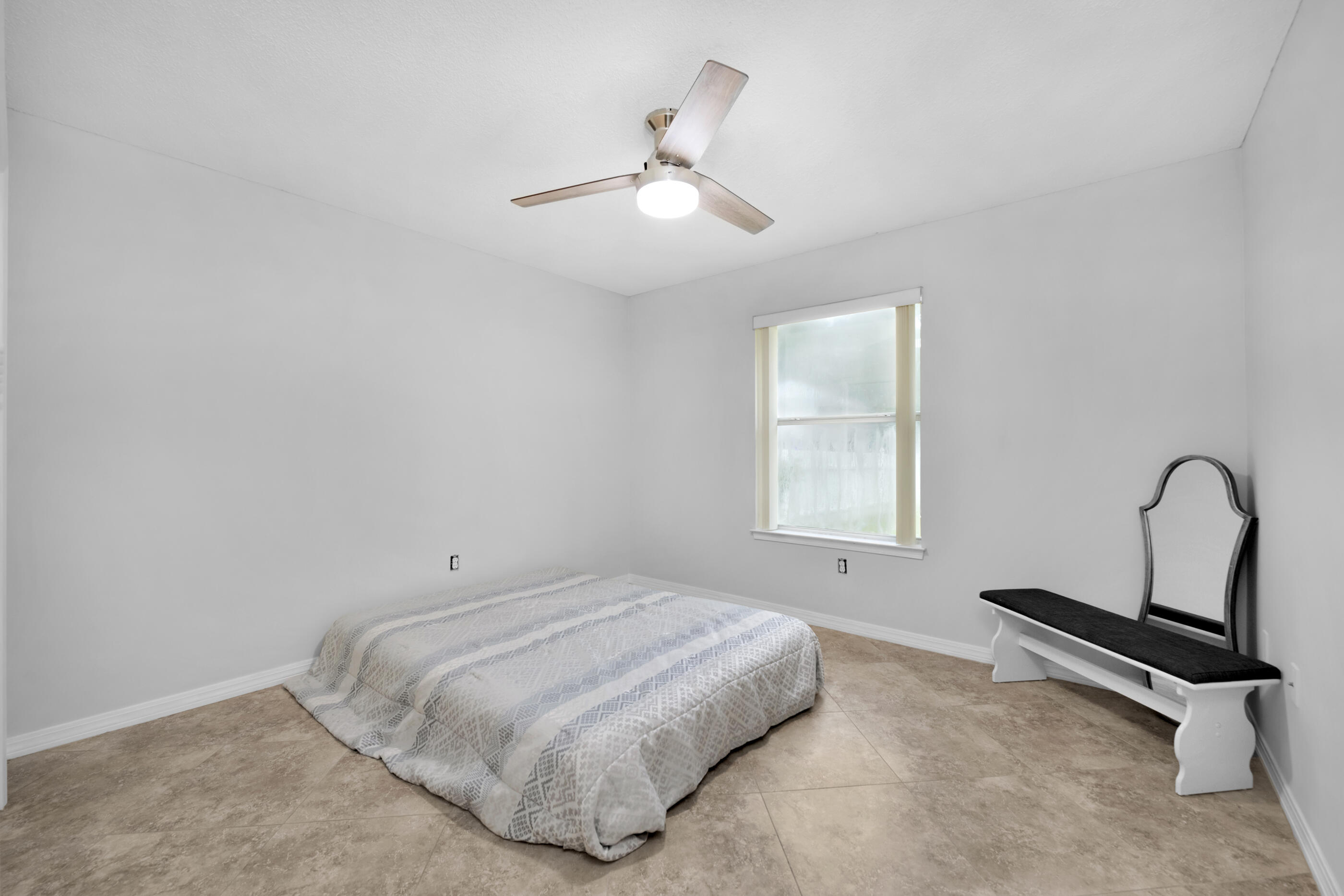 VALPARAISO PINECREST 6 - Residential