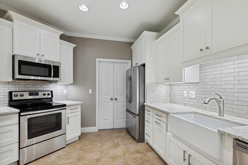 KAITLYNS PRESERVE - Residential