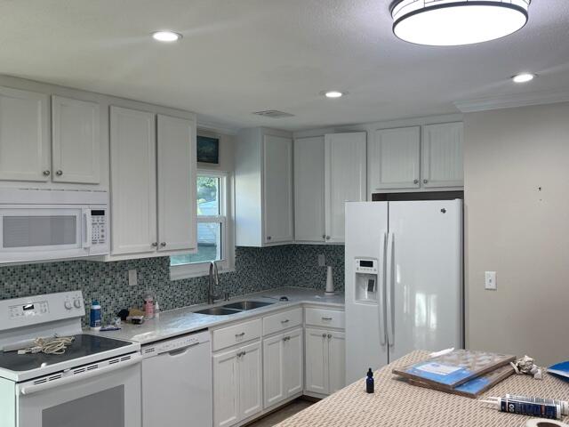 PINECREST HILLS - Residential Lease