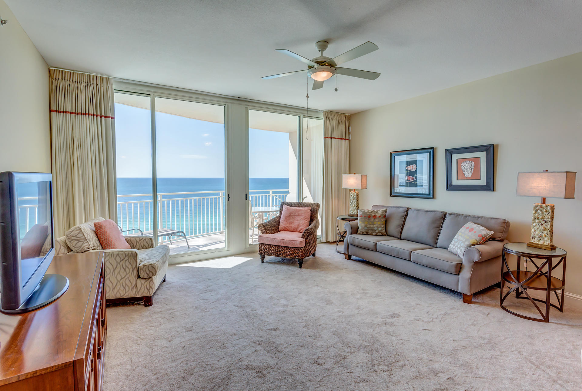 AQUA BEACHSIDE RESORT - Residential