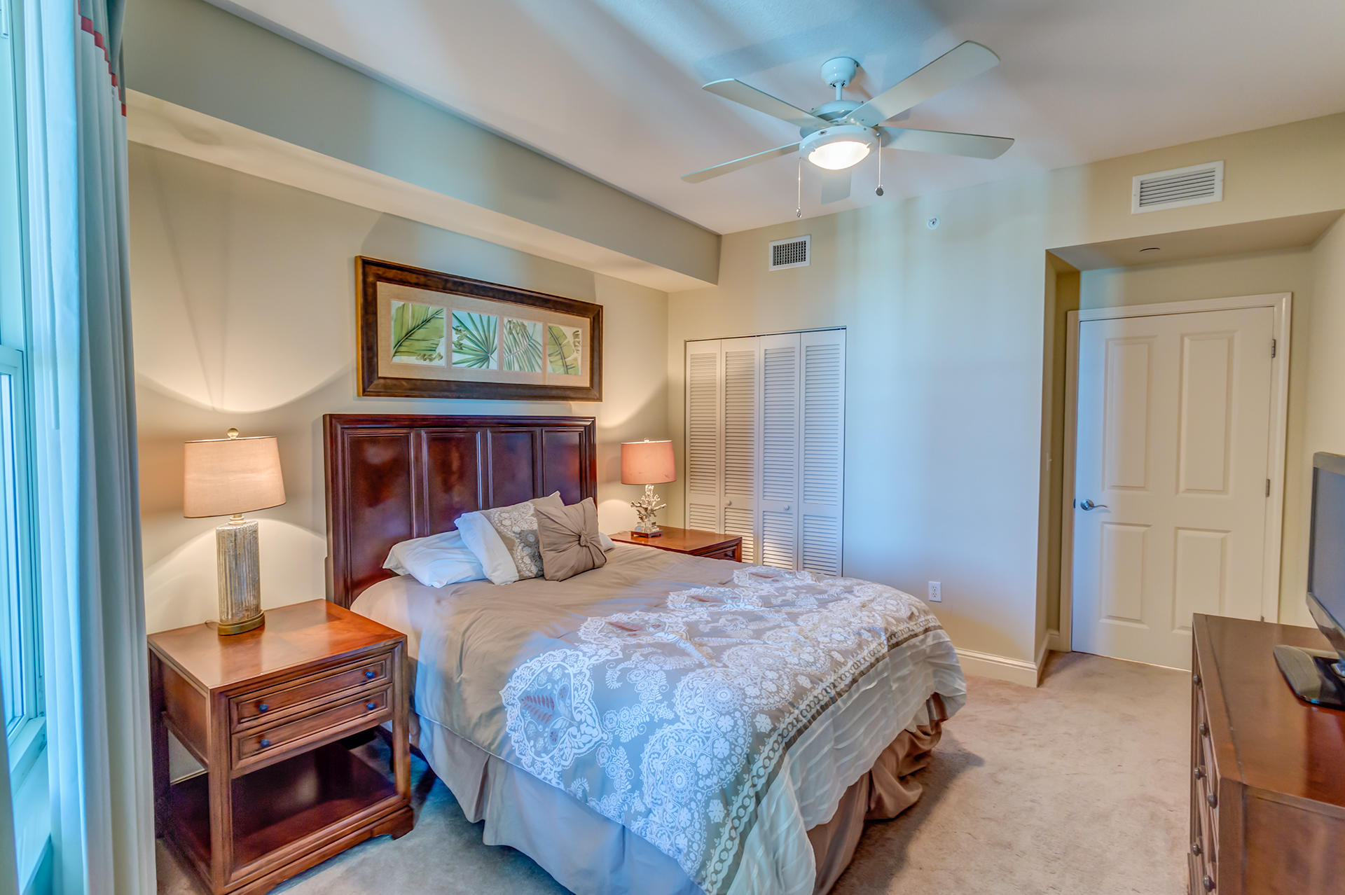 AQUA BEACHSIDE RESORT - Residential