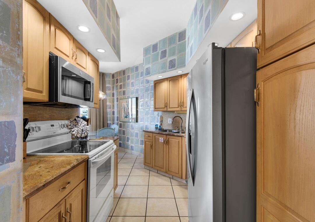 DESTIN SURFSIDE CONDO - Residential