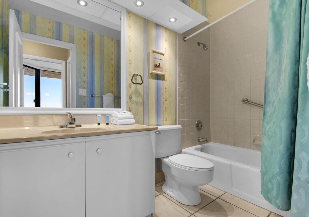 DESTIN SURFSIDE CONDO - Residential