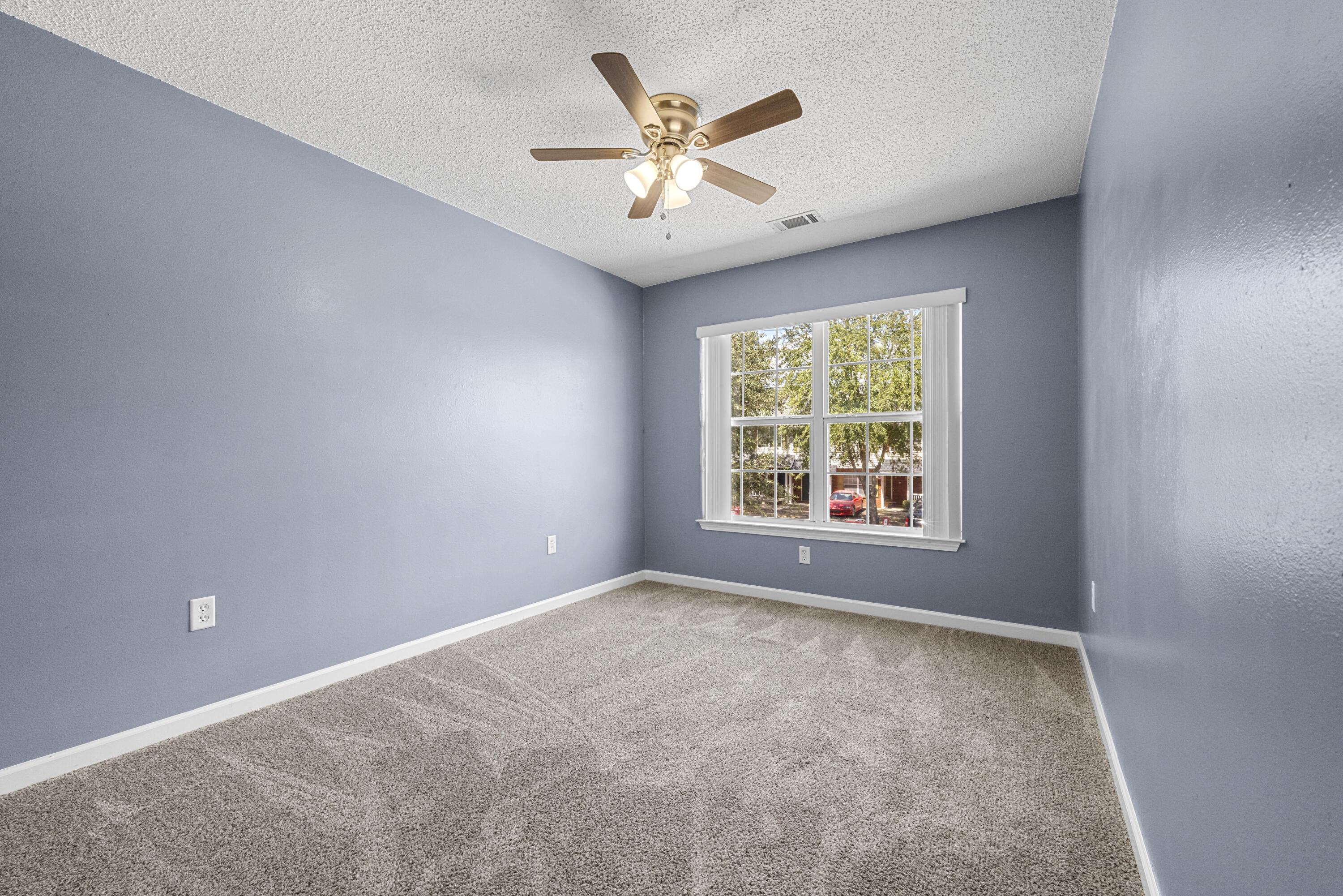 ROLLING PINES - Residential