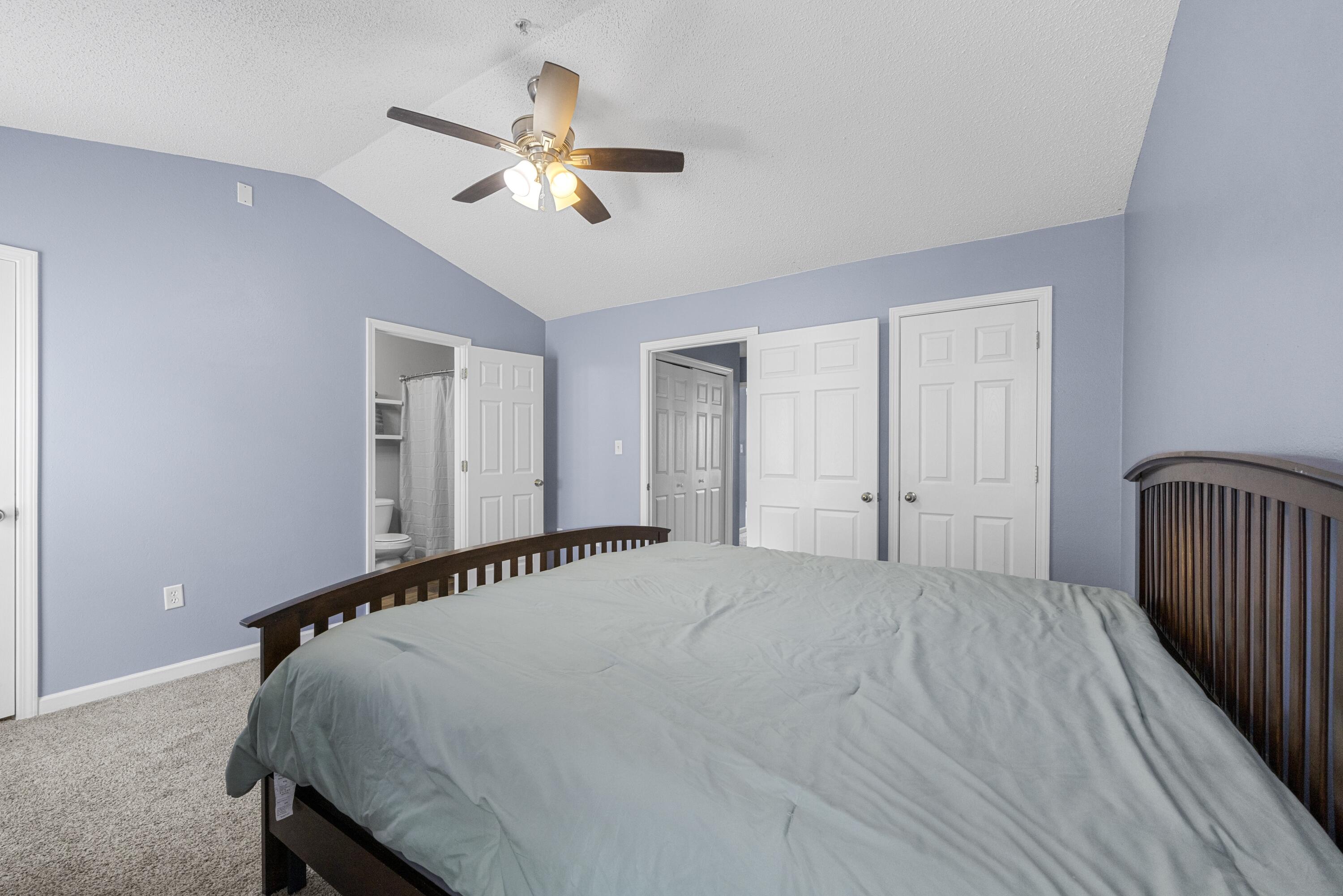 ROLLING PINES - Residential