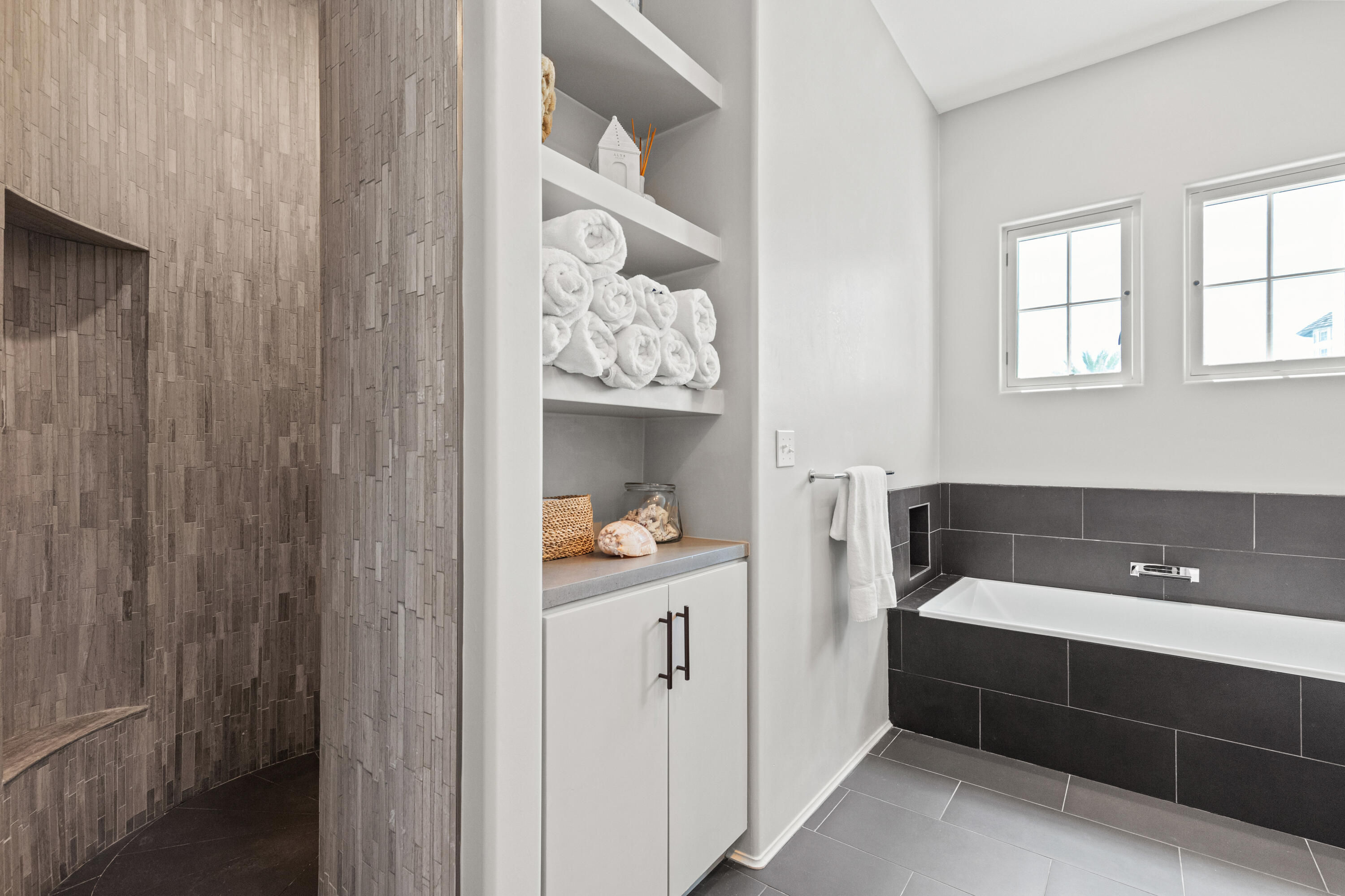 ALYS BEACH - Residential