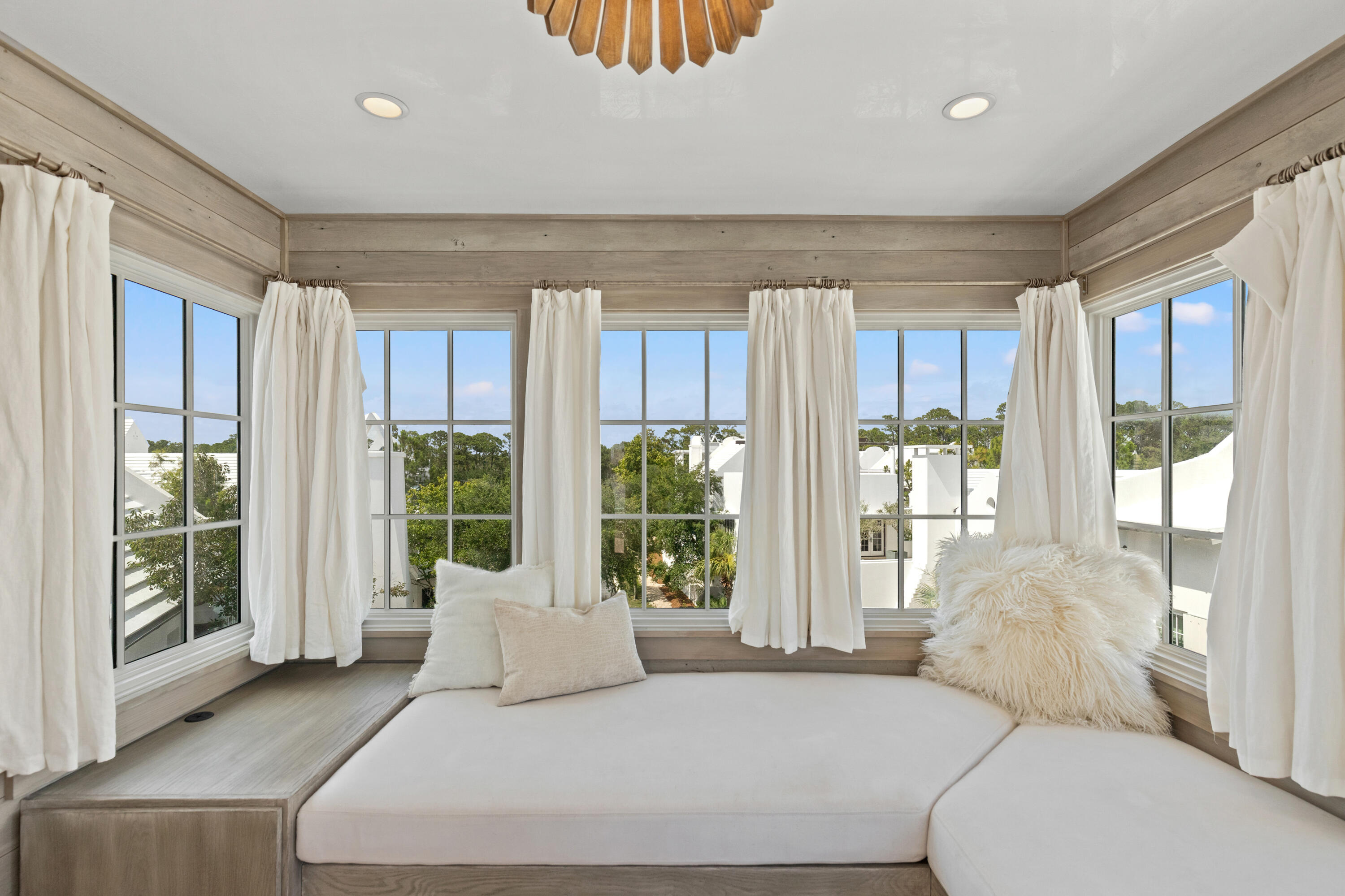 ALYS BEACH - Residential