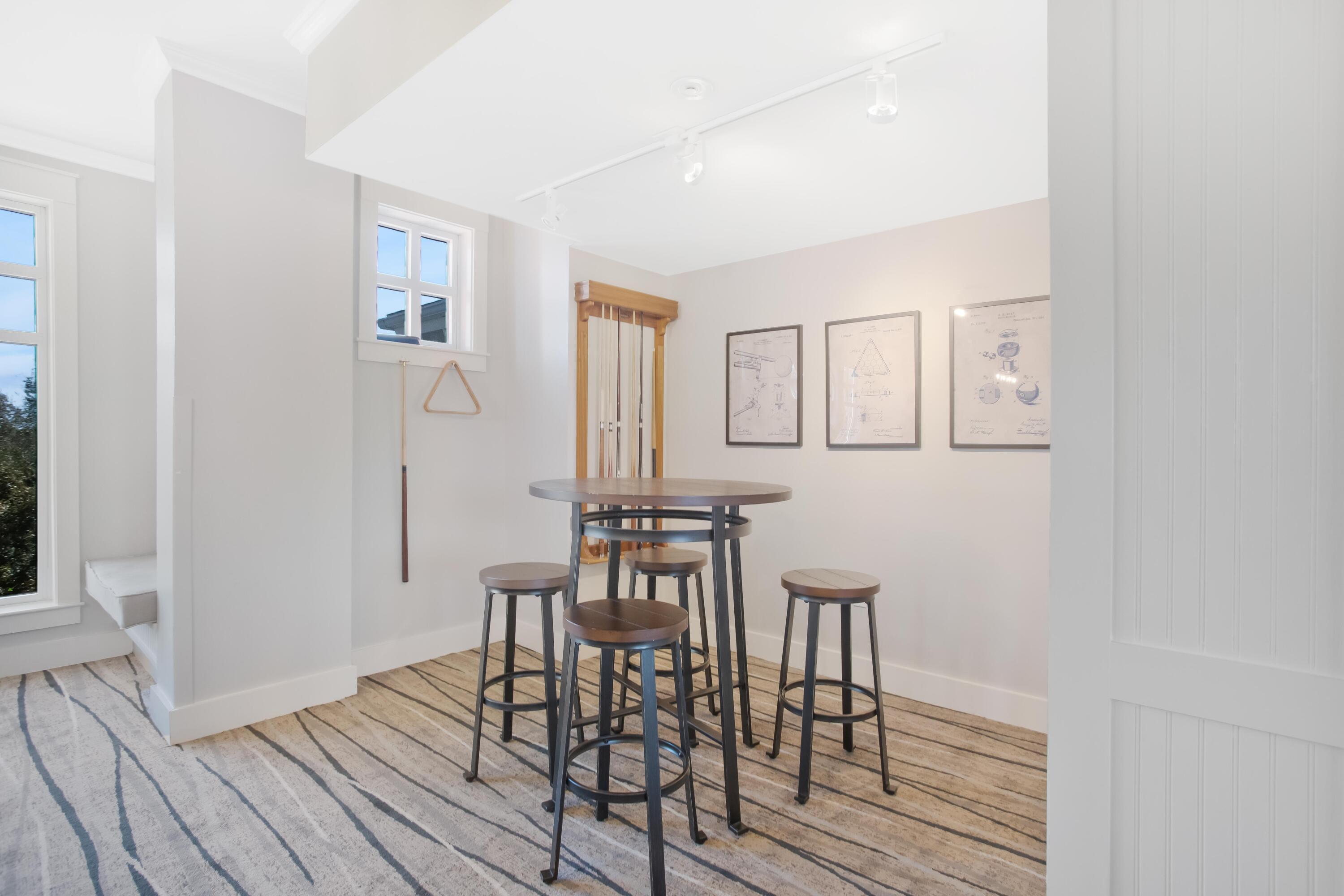 Observation Point North - Residential