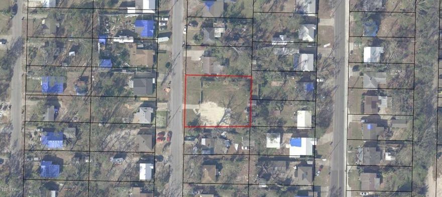 Two side by side building lots with great central location. City water and city sewage make this a great parcel for two new homes in great location.