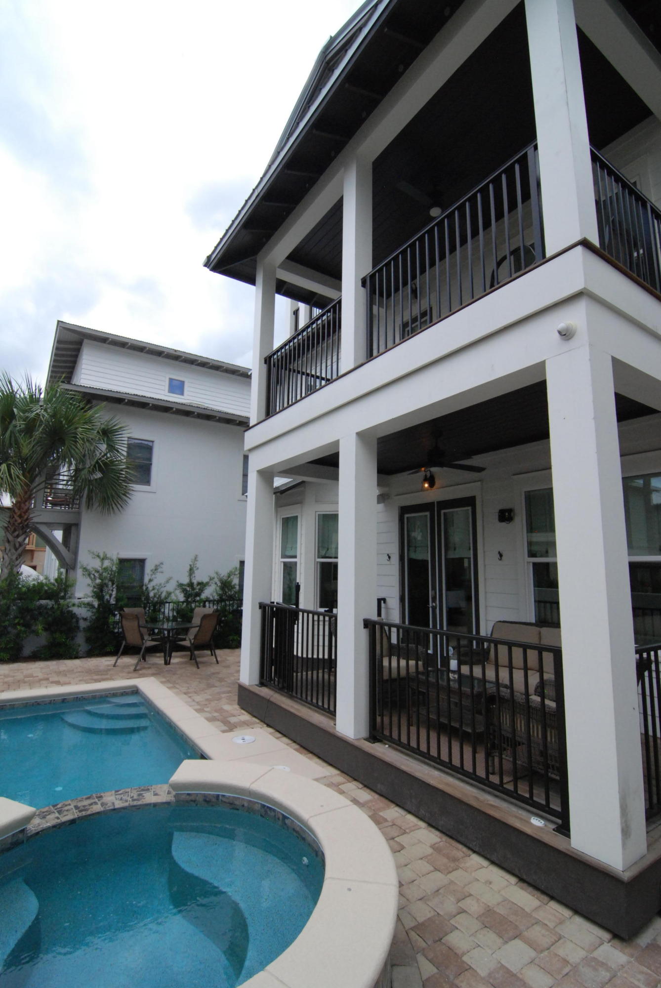 WATERS EDGE - Residential