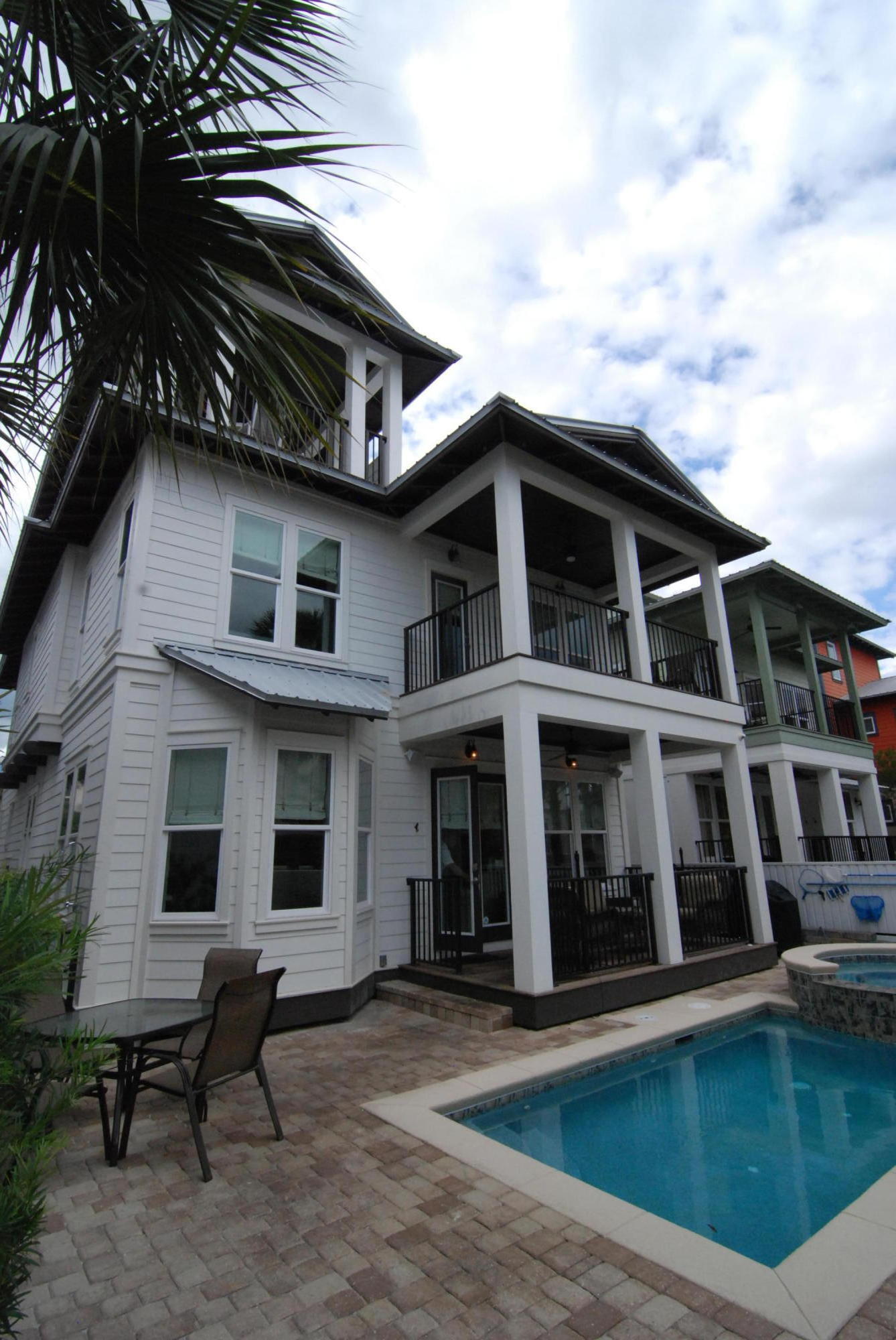 WATERS EDGE - Residential