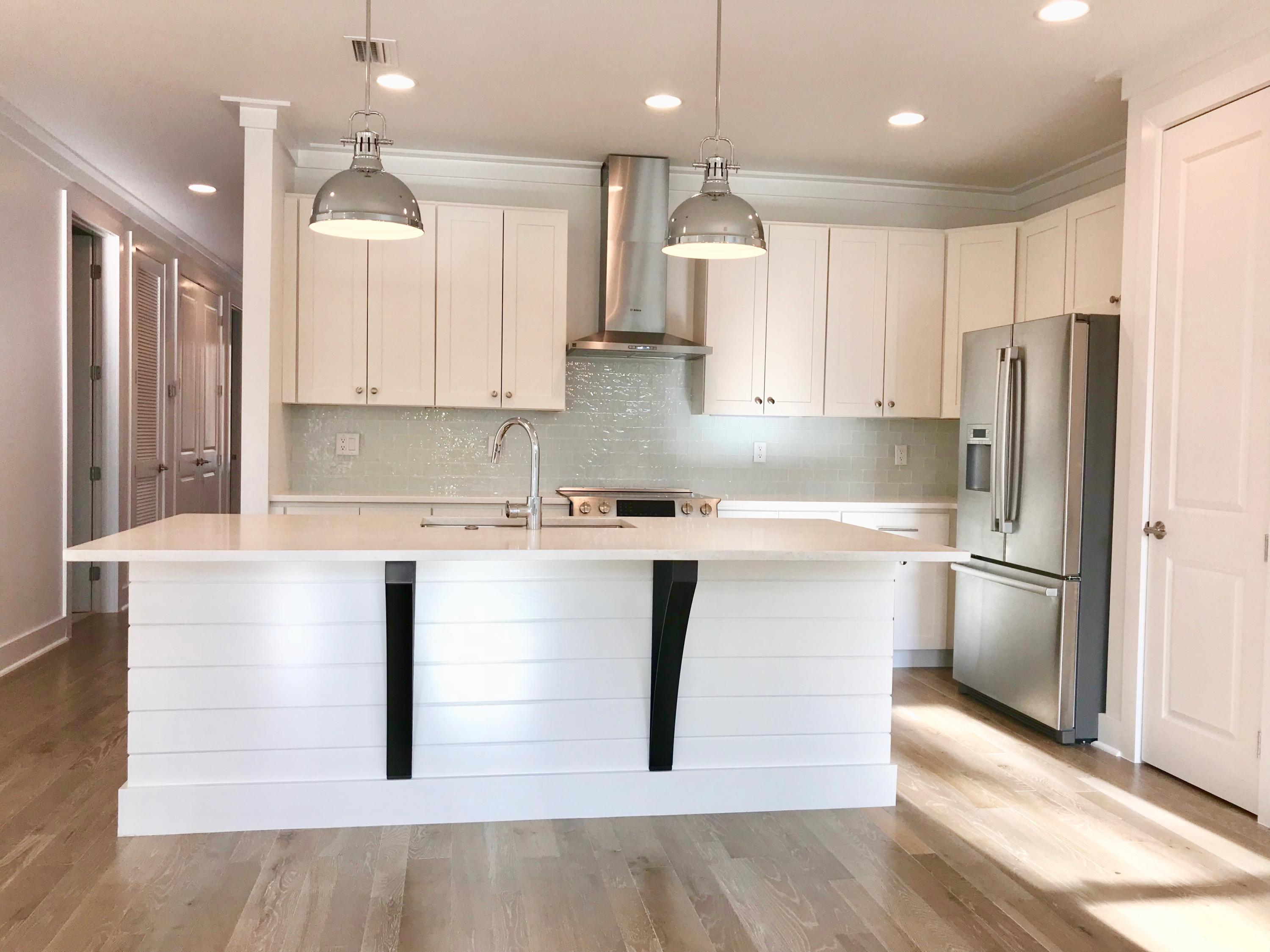 MONARCH ESTATES - Residential