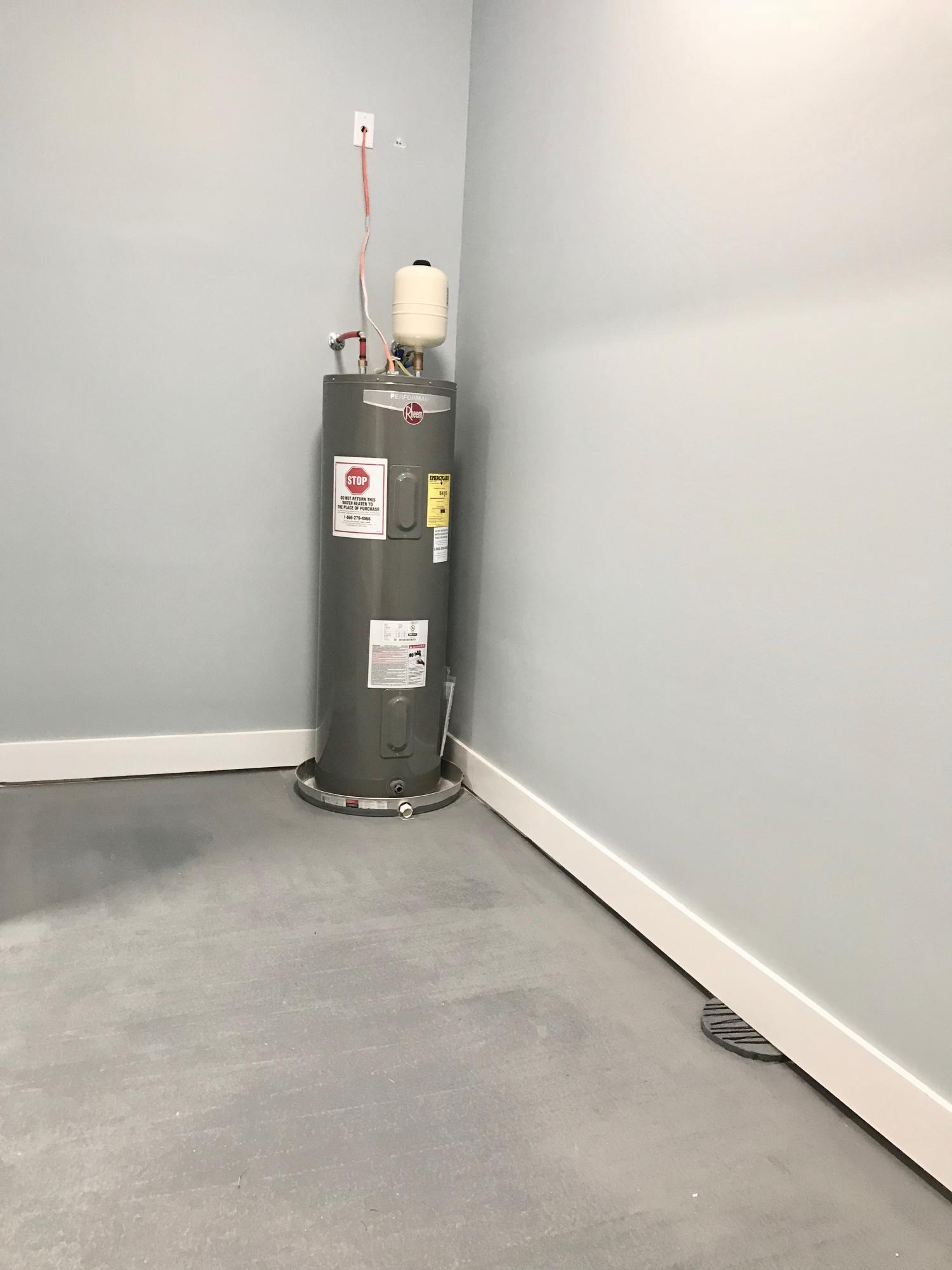 MONARCH ESTATES - Residential