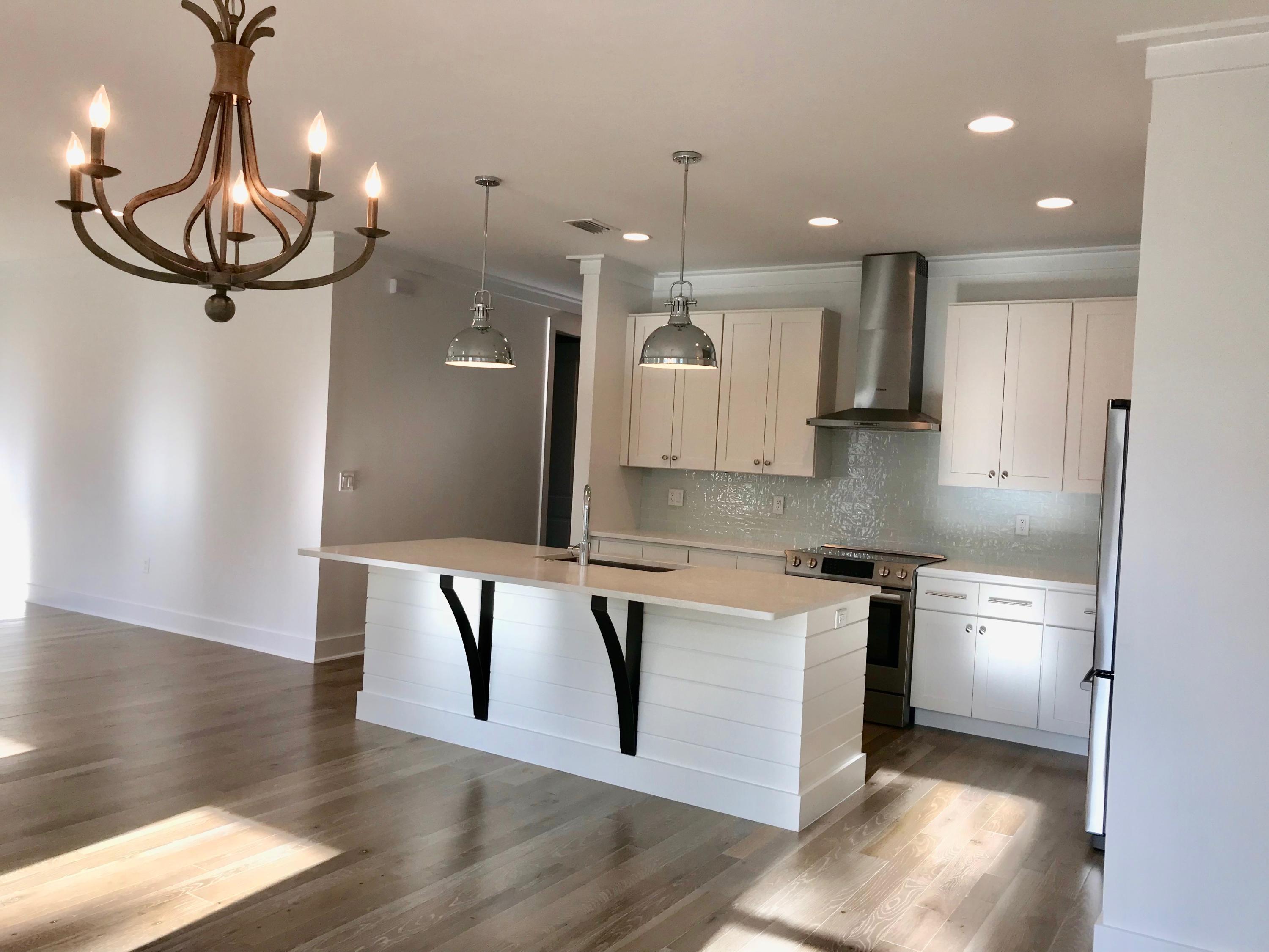 MONARCH ESTATES - Residential