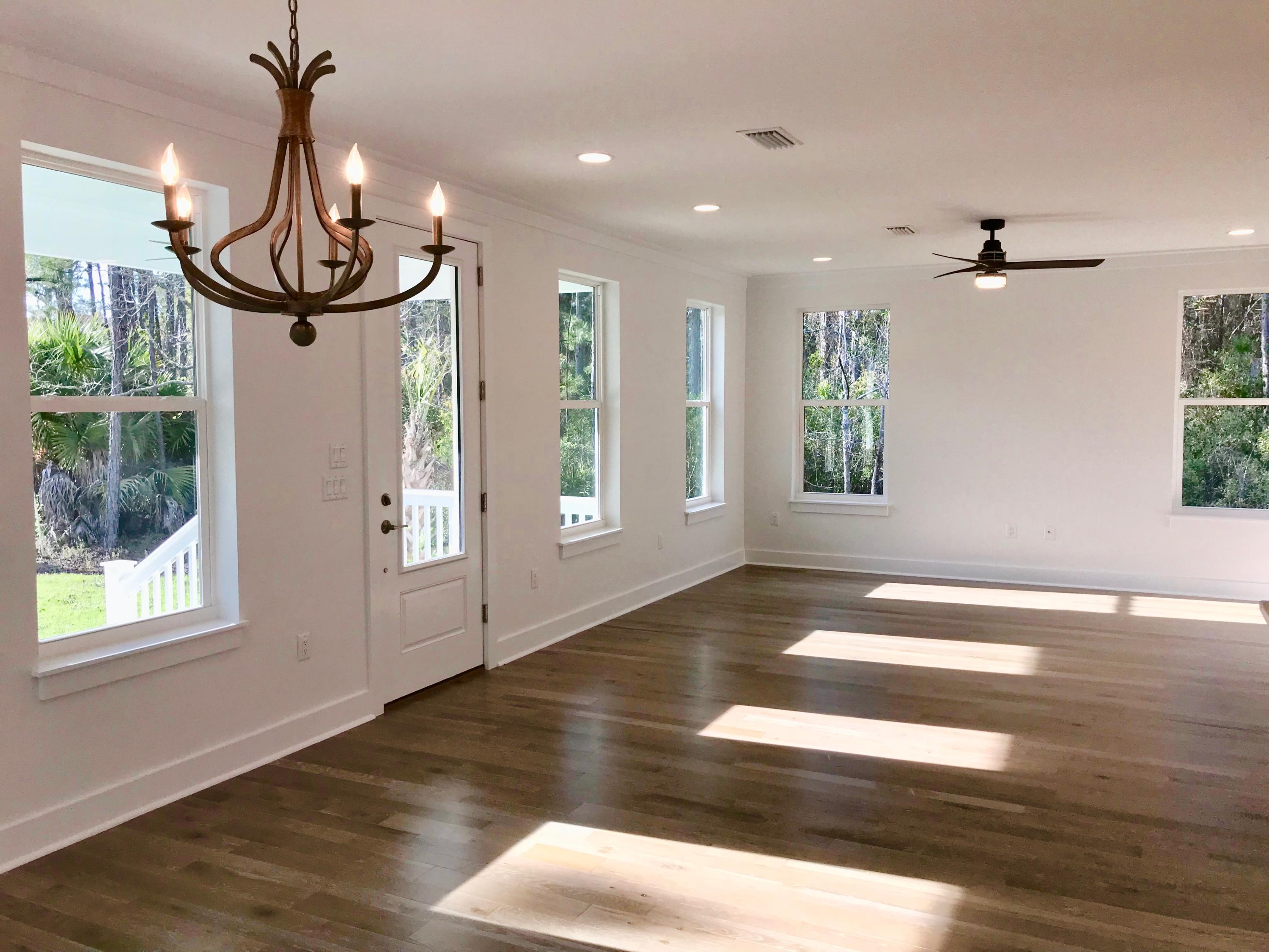 MONARCH ESTATES - Residential