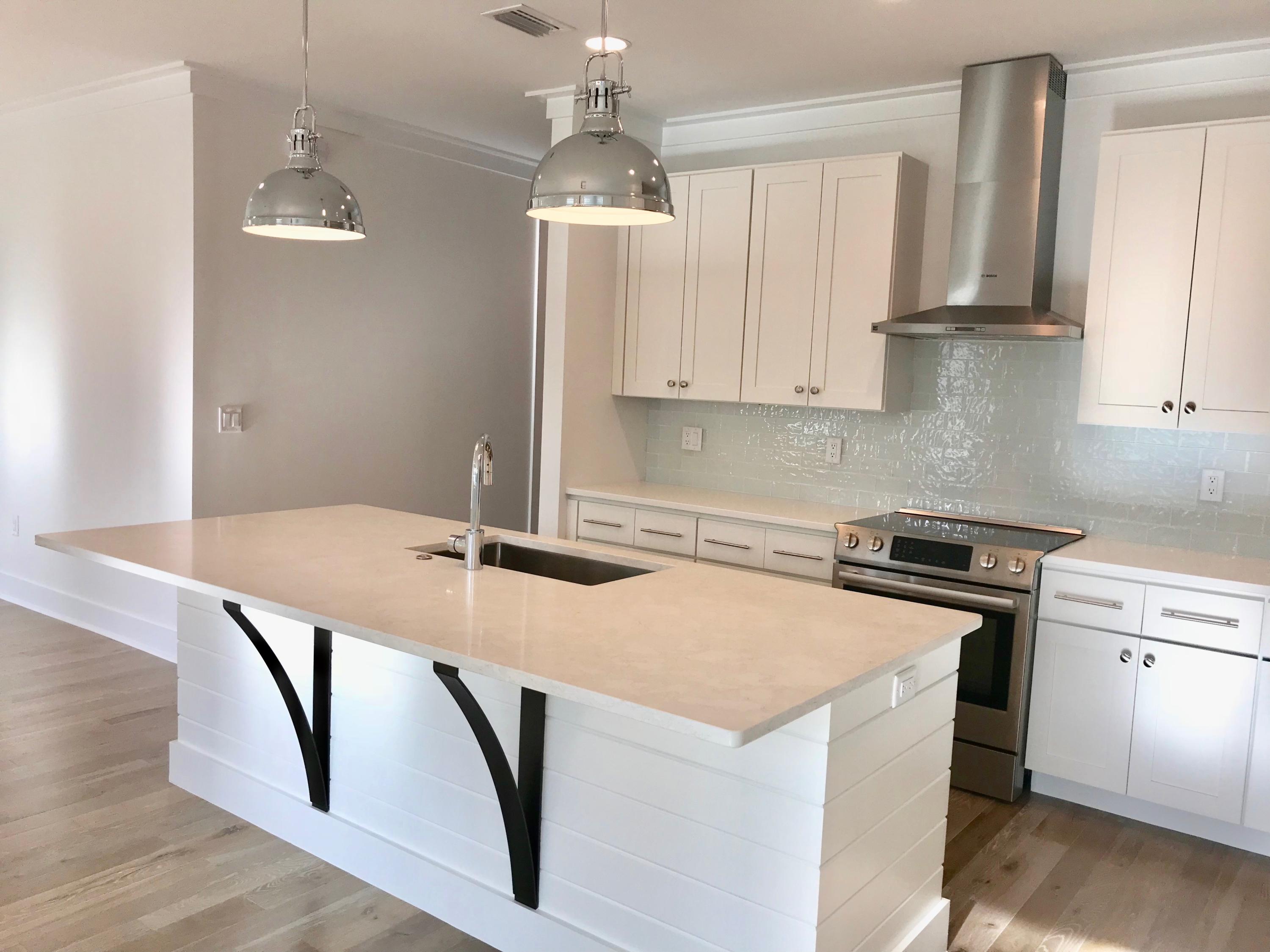 MONARCH ESTATES - Residential