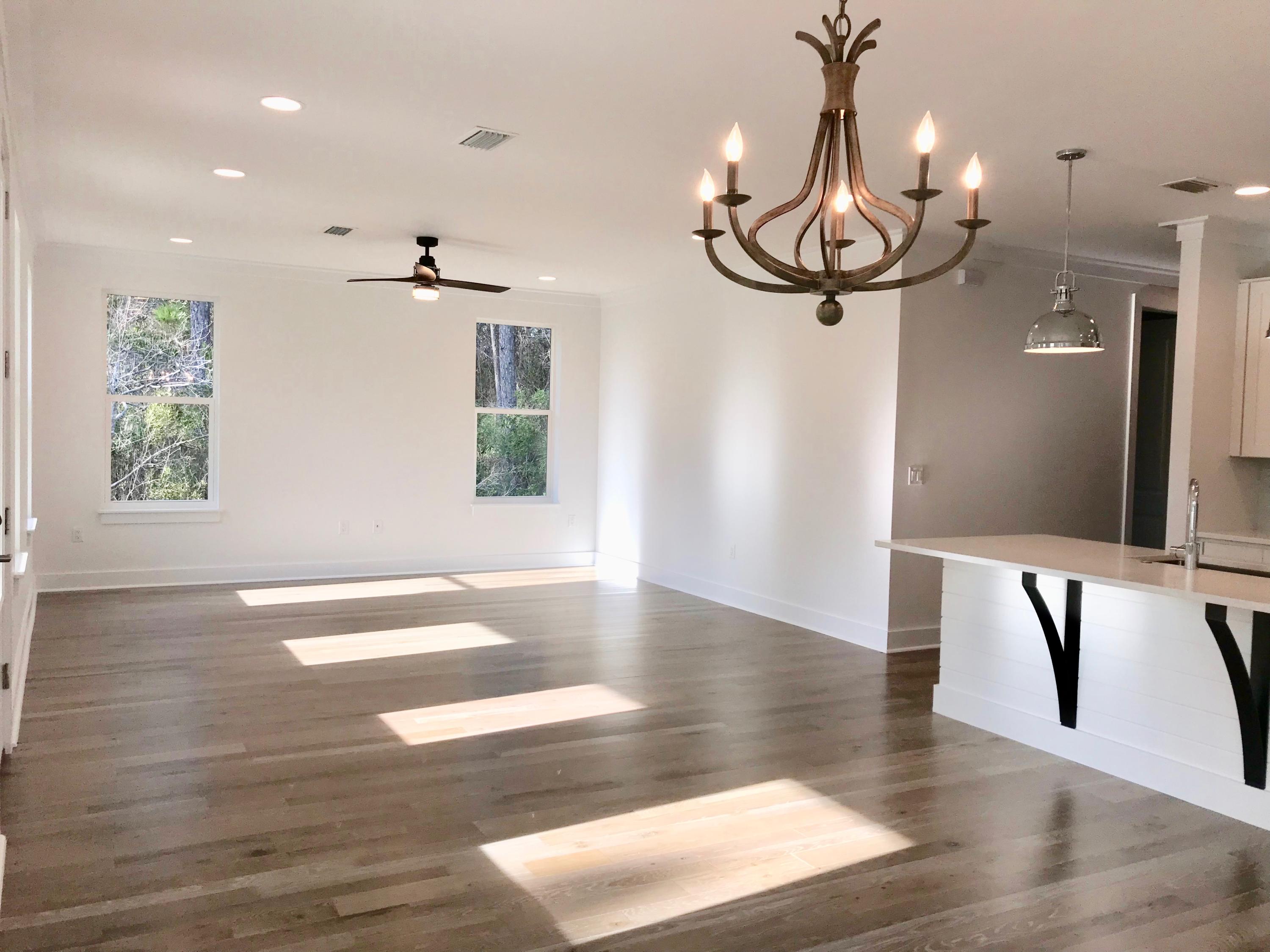 MONARCH ESTATES - Residential