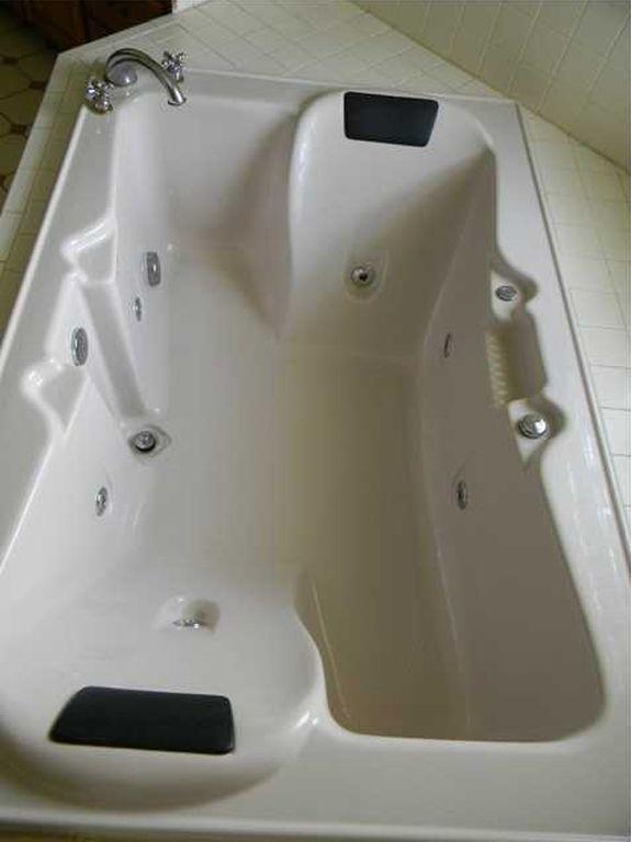 ROBLEDAL ESTATES UNIT 5 1ST ADDN - Residential