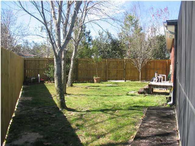 ROBLEDAL ESTATES UNIT 5 1ST ADDN - Residential