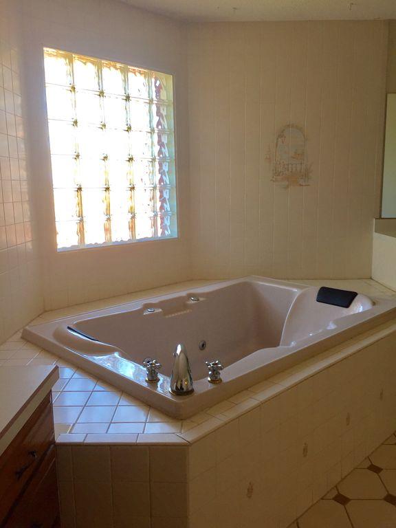 ROBLEDAL ESTATES UNIT 5 1ST ADDN - Residential