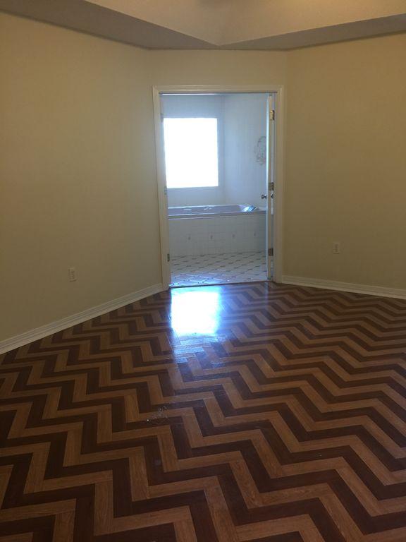 ROBLEDAL ESTATES UNIT 5 1ST ADDN - Residential