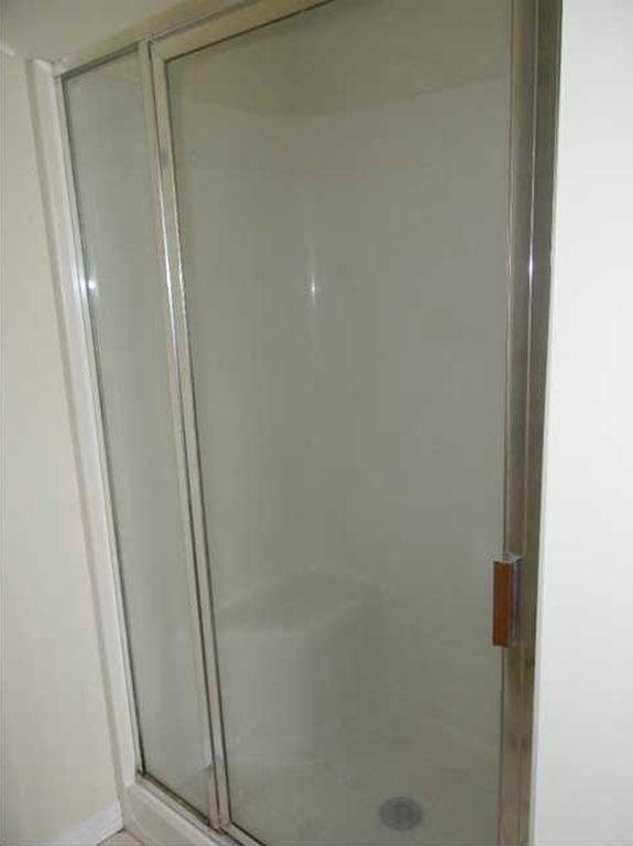 ROBLEDAL ESTATES UNIT 5 1ST ADDN - Residential