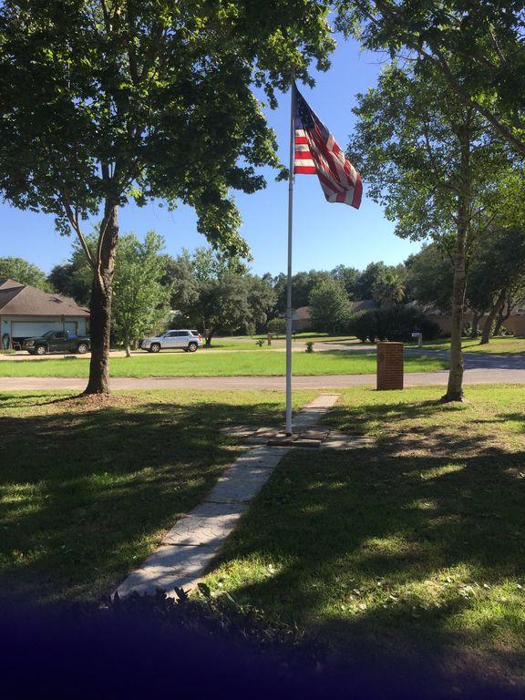 ROBLEDAL ESTATES UNIT 5 1ST ADDN - Residential