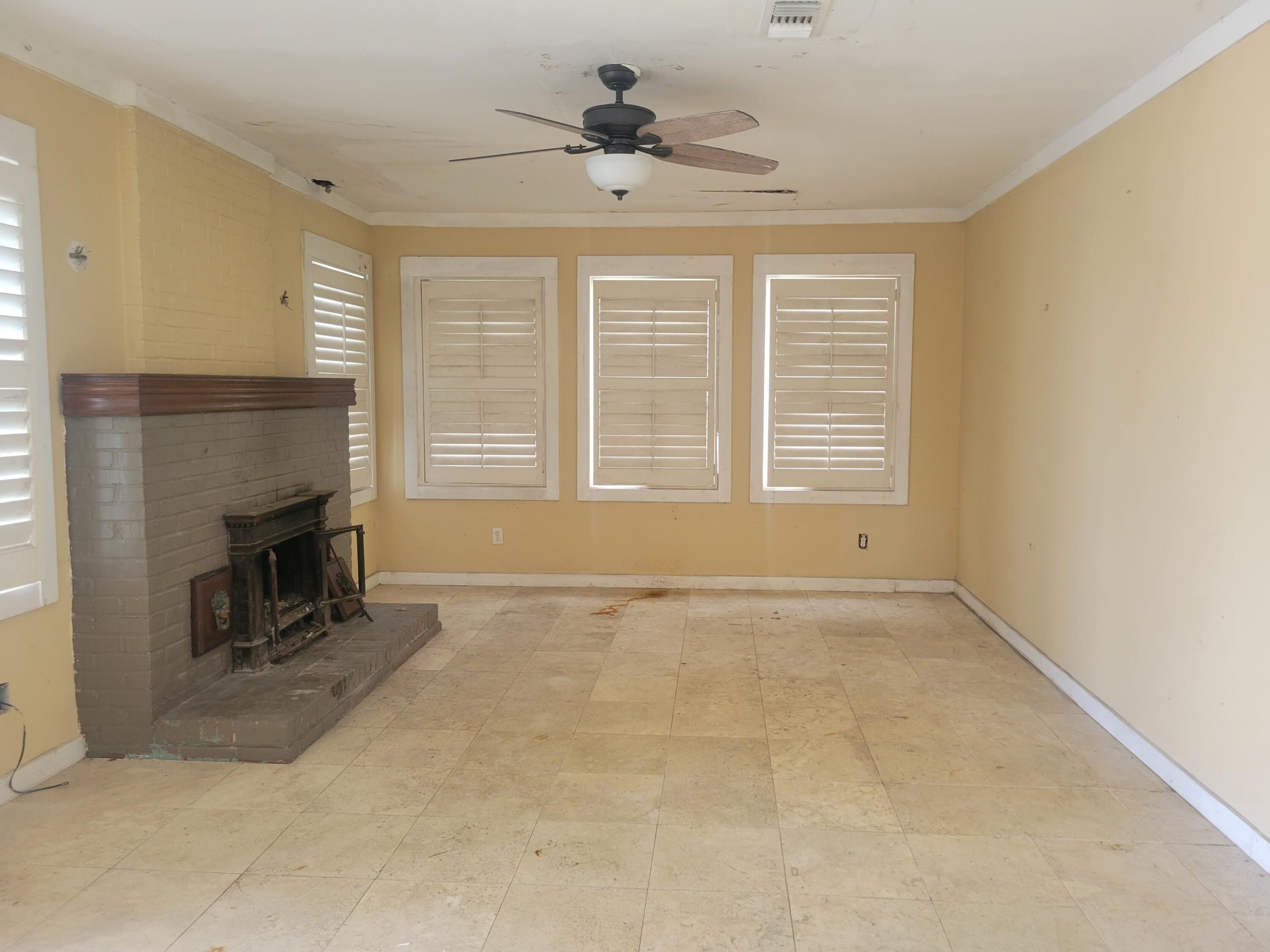 WEST CAMP WALTON - Residential