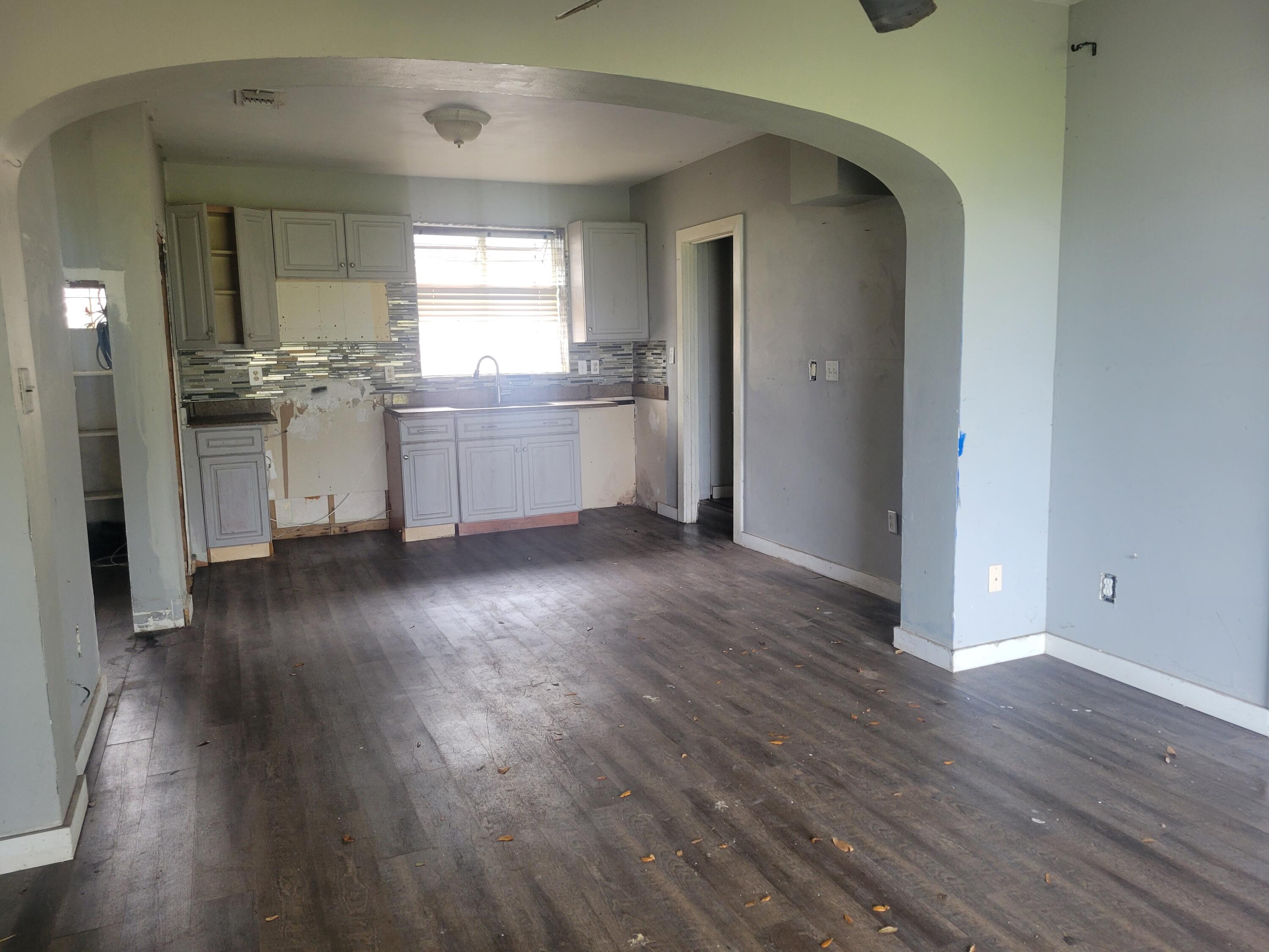 WEST CAMP WALTON - Residential