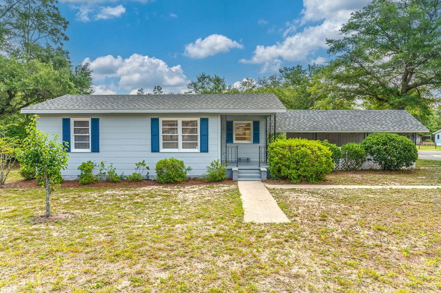 Quaint Florida cottage that lives larger than the numbers show! Open floor plan between the living room and kitchen, bedrooms are on one side of the home with full bathroom next to them. One of the most amazing features to this home is that there is road frontage on three roads and woods on the third side- so it gives you a country feel while being in the city limits! It does not get any more conveniently located then this! Application requirements are background check and credit check (for everyone 18 and over), credit score minimum of 600, household income of $3750 and one year consistent employment unless you are moving here for employment and can provide job offer letter! NO PETS