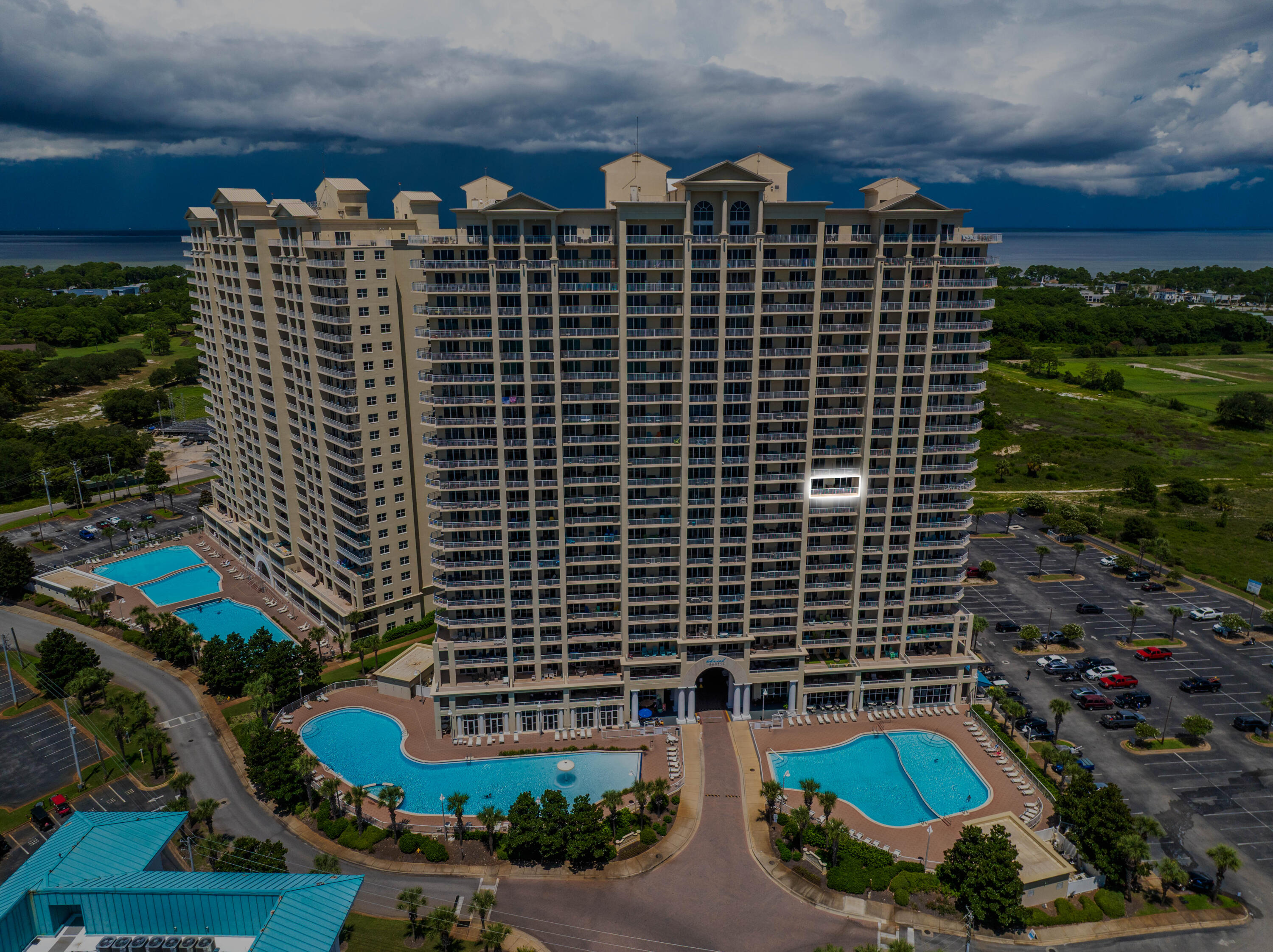 ARIEL DUNES I - Residential