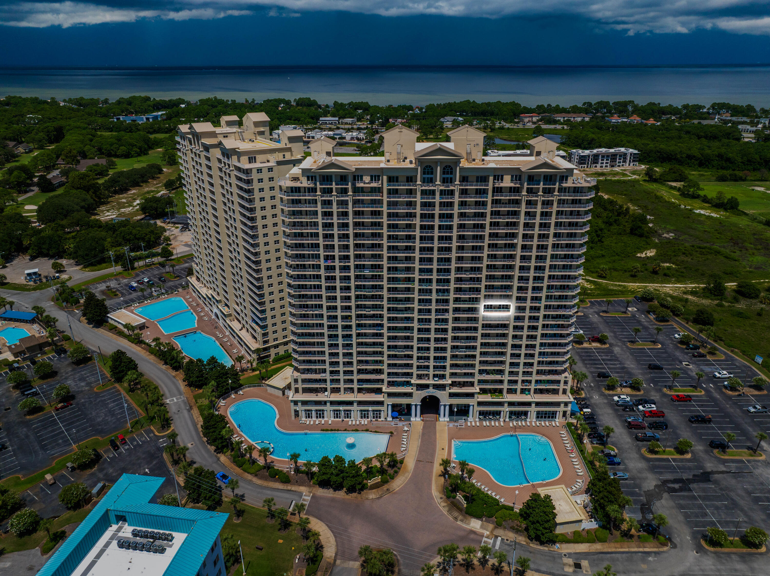 ARIEL DUNES I - Residential