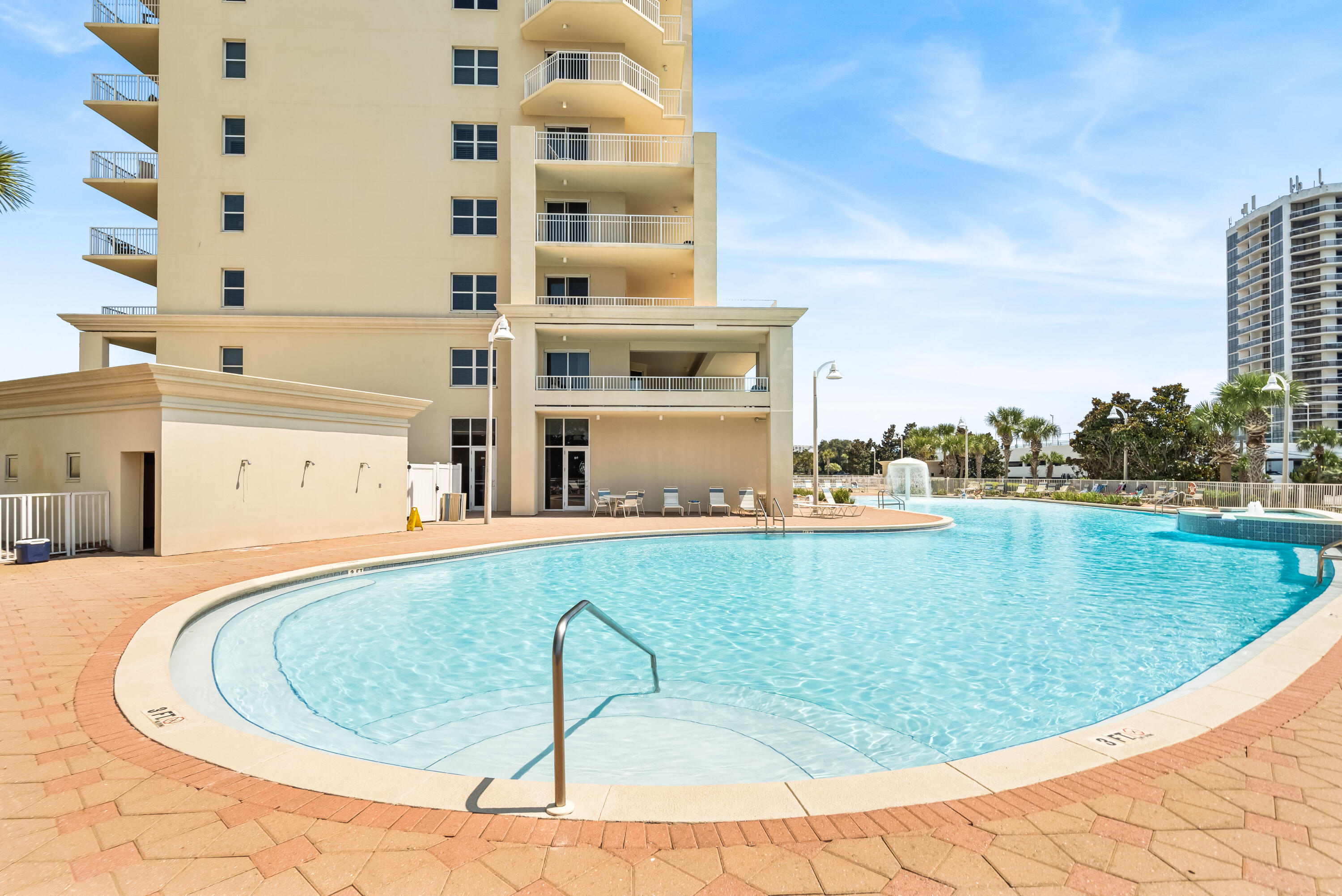 ARIEL DUNES I - Residential