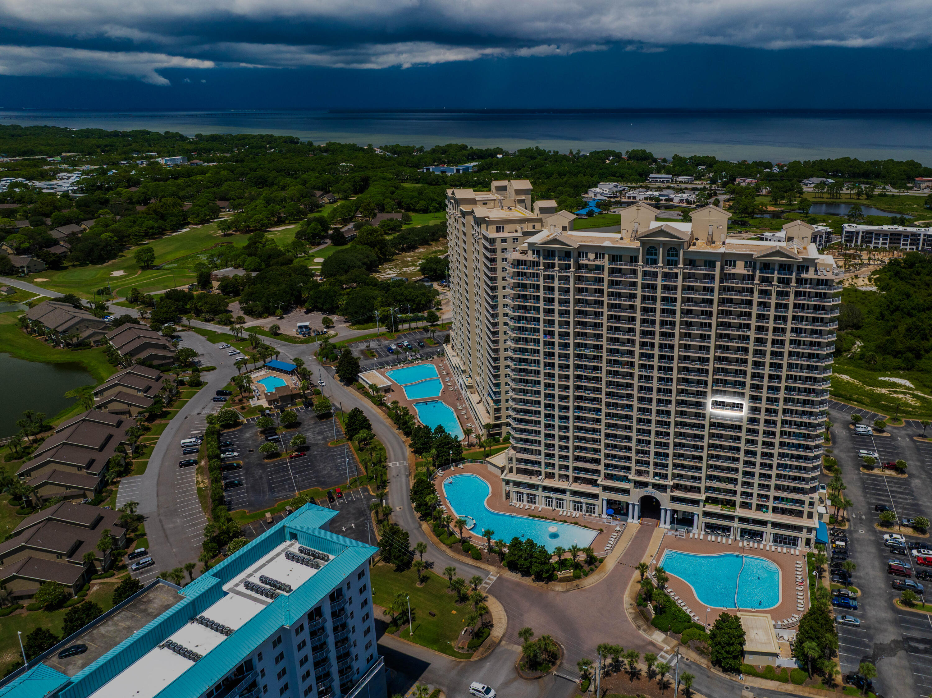 ARIEL DUNES I - Residential