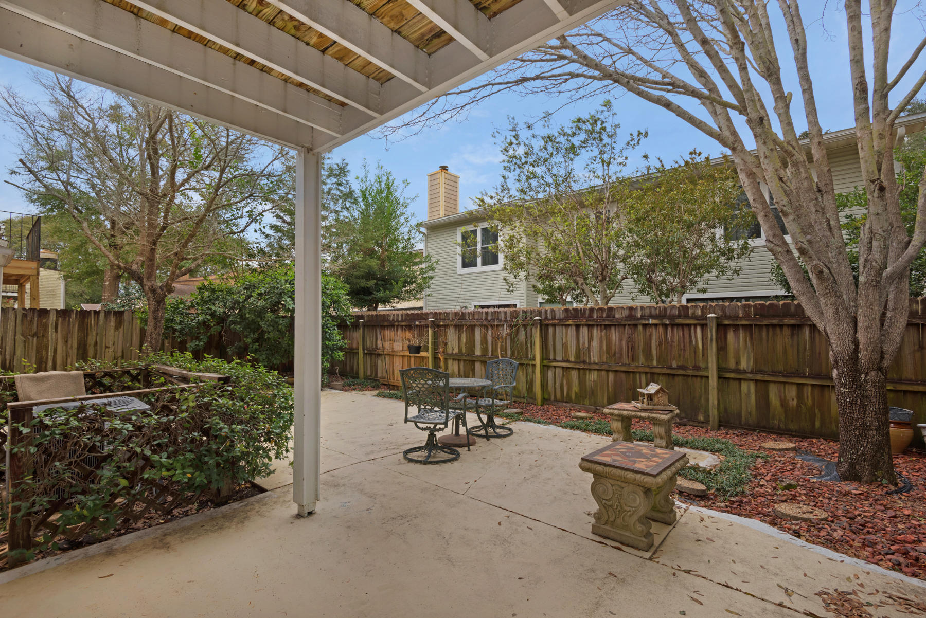 DONLABROOK GARDYNS - Residential