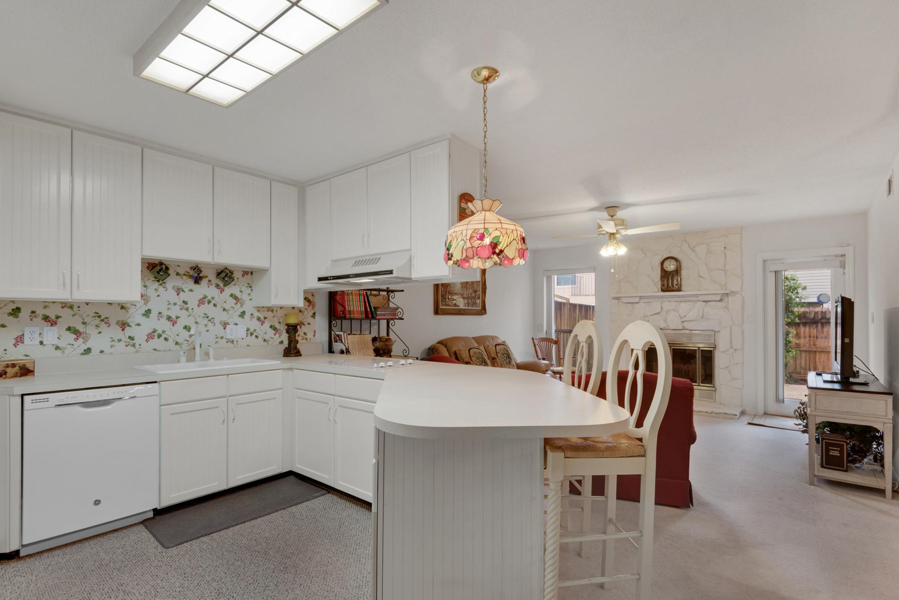 DONLABROOK GARDYNS - Residential