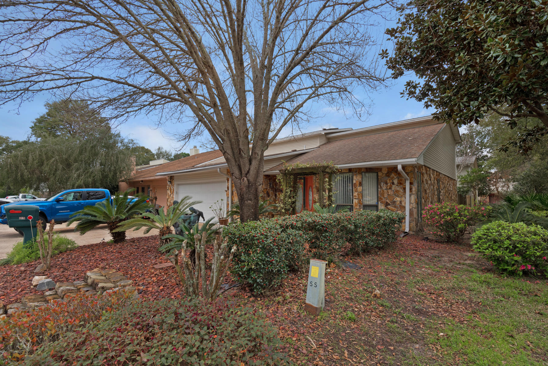 DONLABROOK GARDYNS - Residential