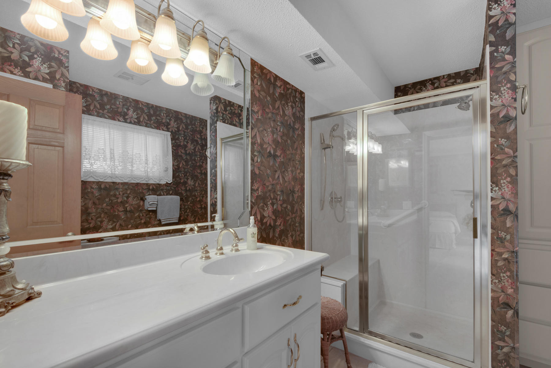 DONLABROOK GARDYNS - Residential