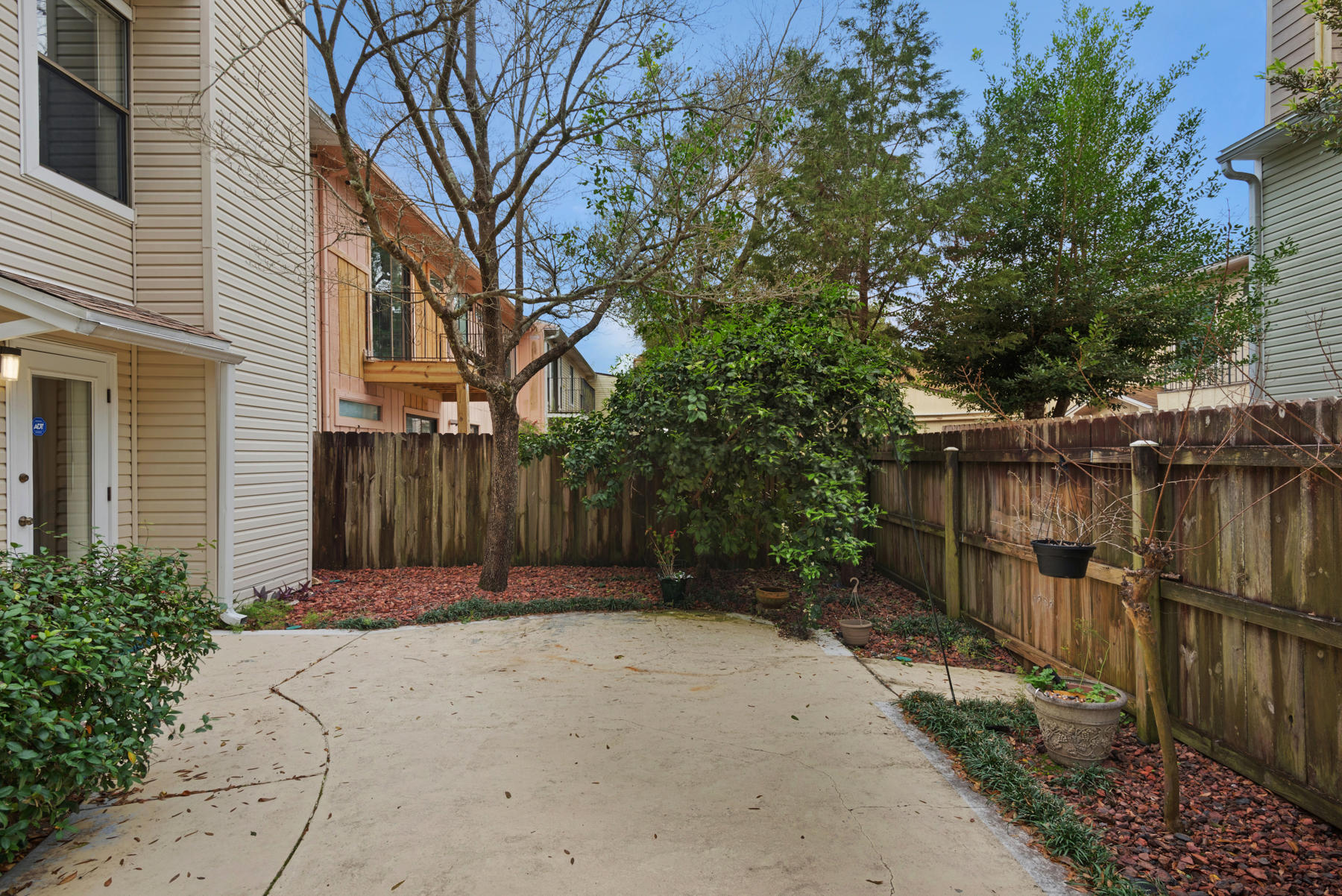 DONLABROOK GARDYNS - Residential