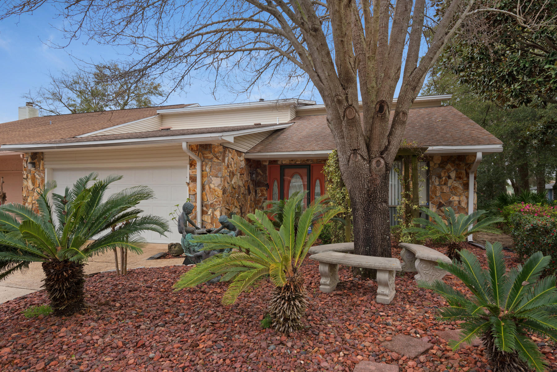 DONLABROOK GARDYNS - Residential