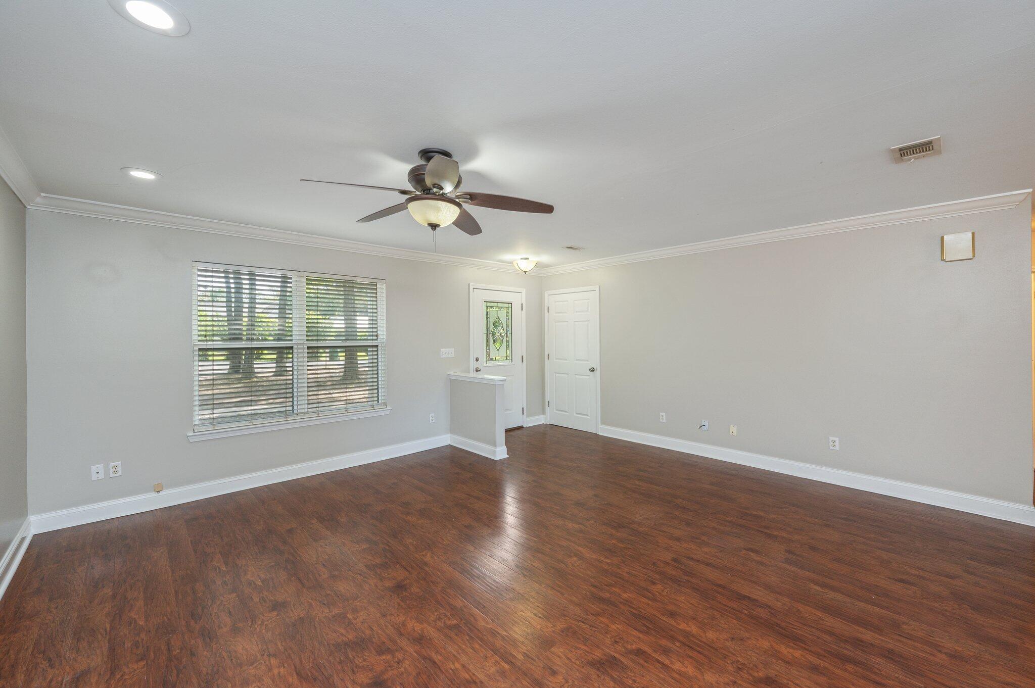BELLA VISTA HEIGHTS - Residential
